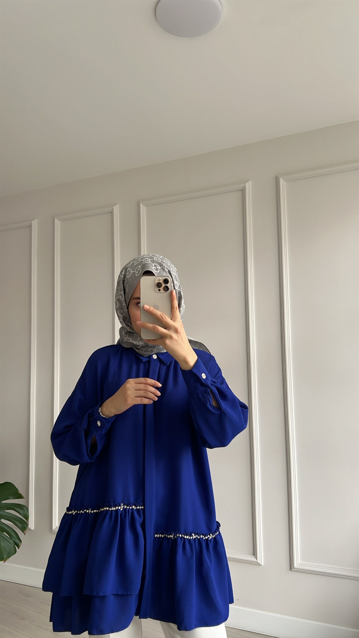 Taş Detaylı Gömlek