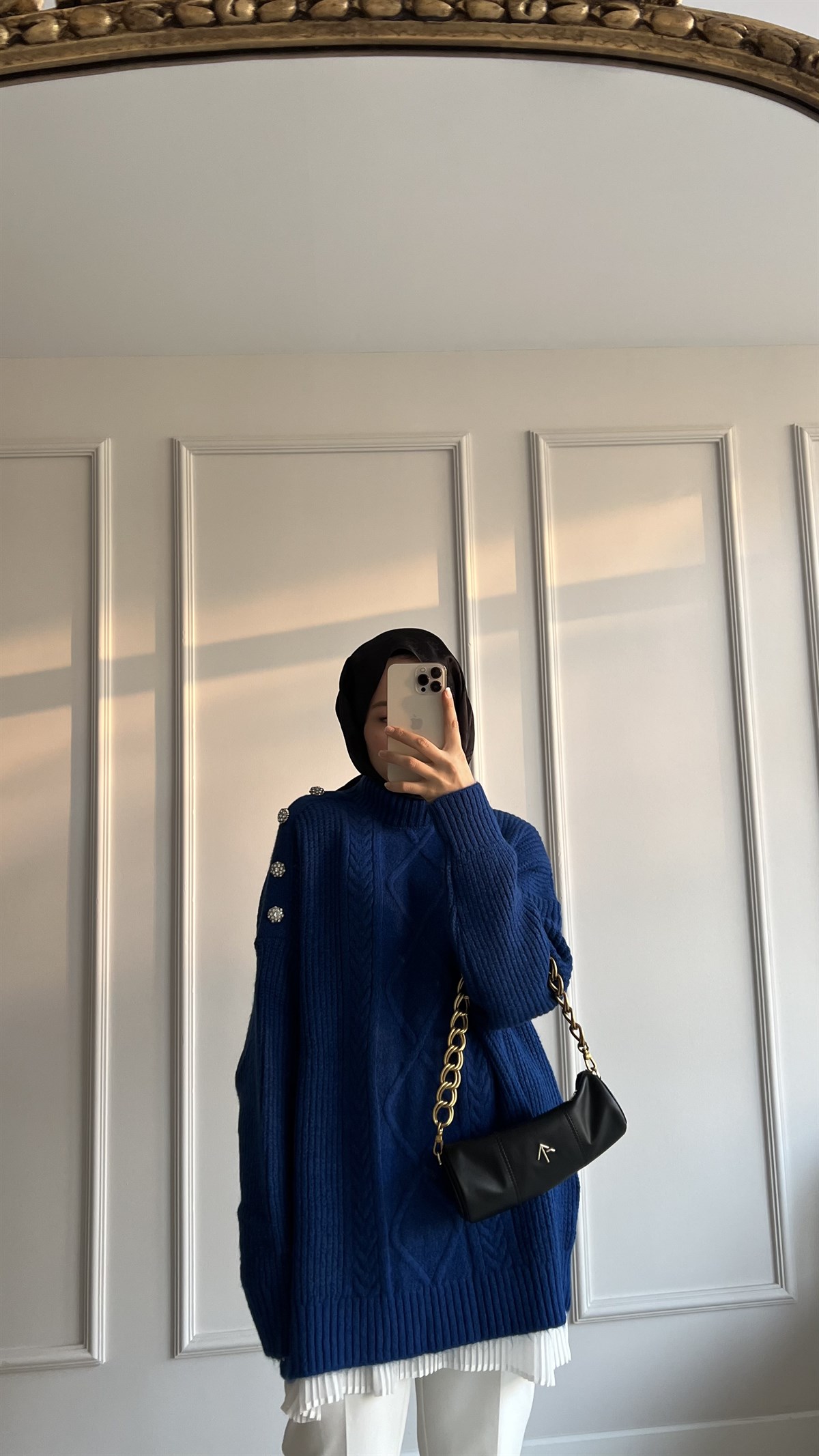 Taş Detaylı Kazak 