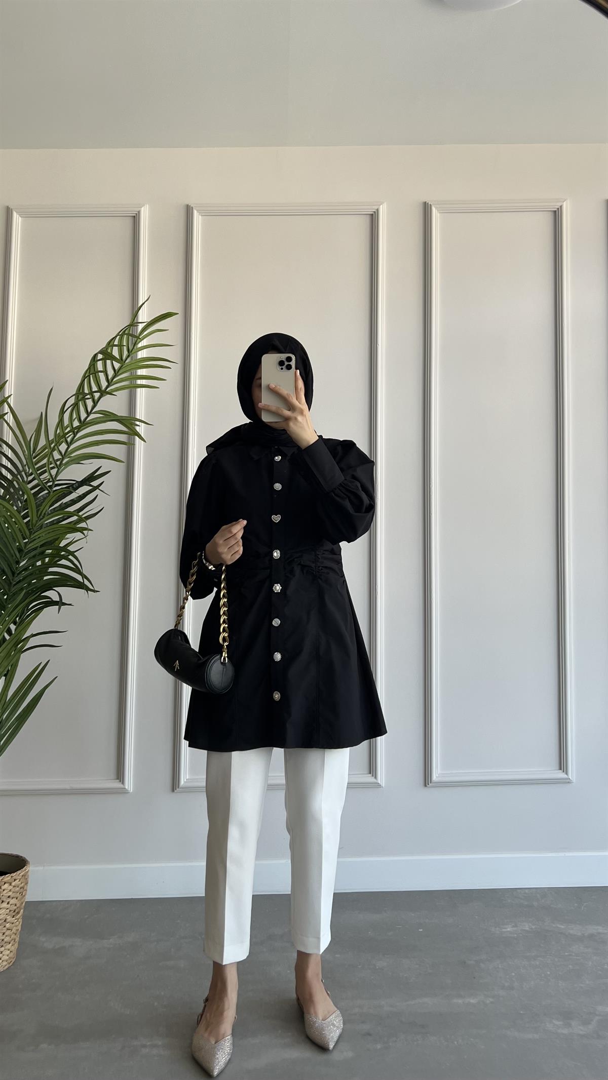 Taşlı Düğmeli Poplin Gömlek