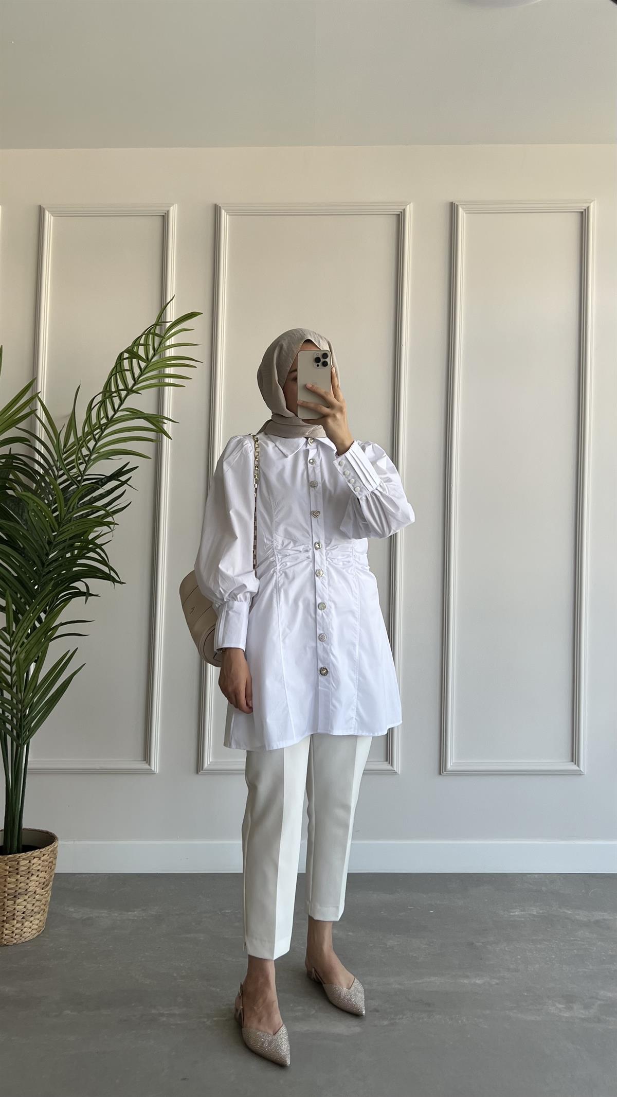 Taşlı Düğmeli Poplin Gömlek