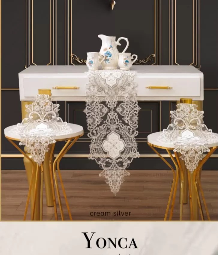 Salon Takımı 3 Parça Velvet Kadife Dantelli Masa Örtüsü Runner Seti Yonca Model No 5054 - Krem-Silver
