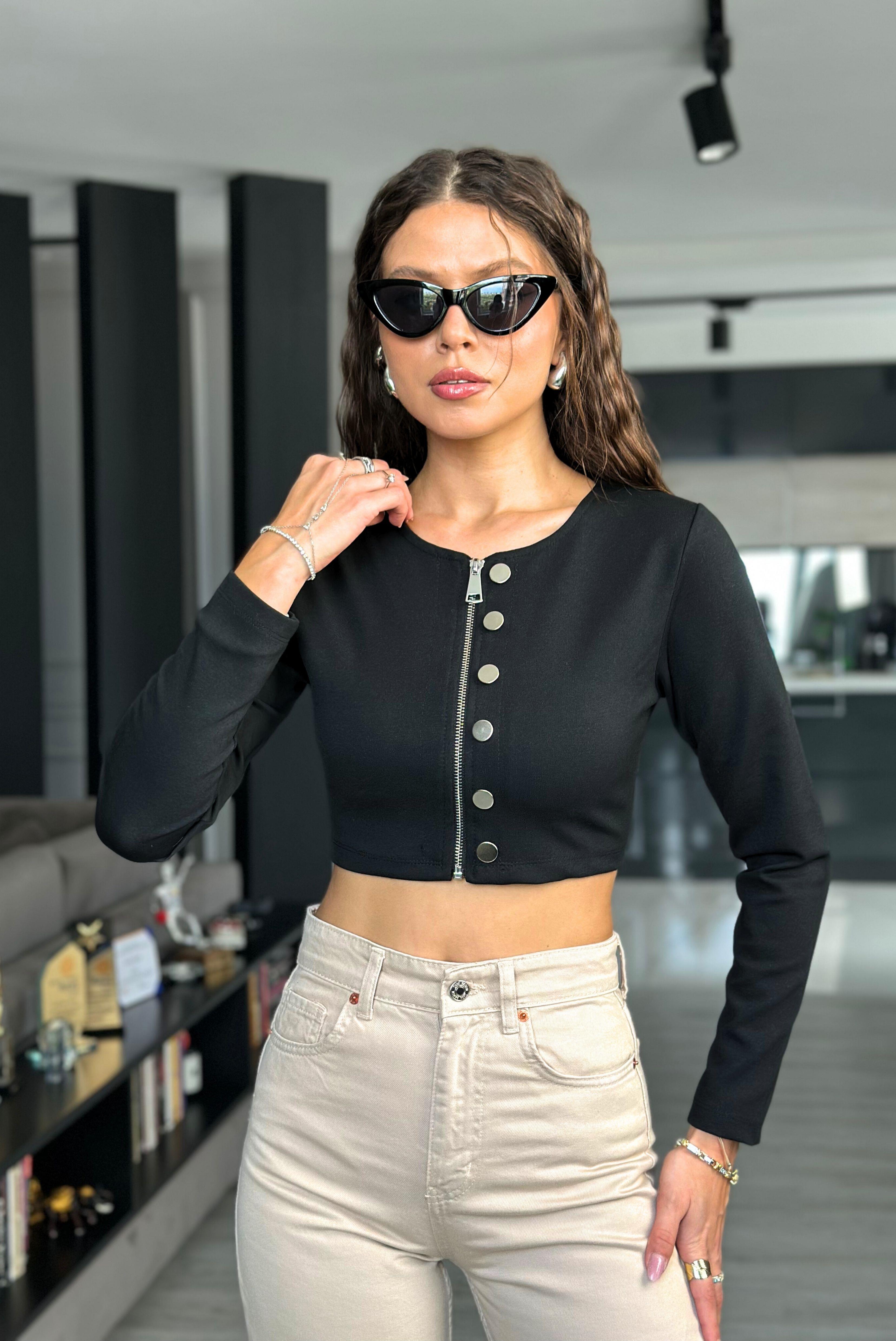 DÜĞMELİ TOP HIRKA