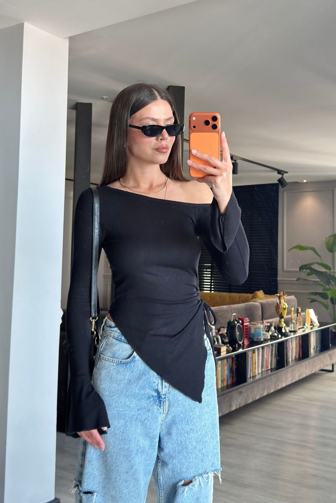 Yanı Büzgü Detaylı Asimetrik Bluz