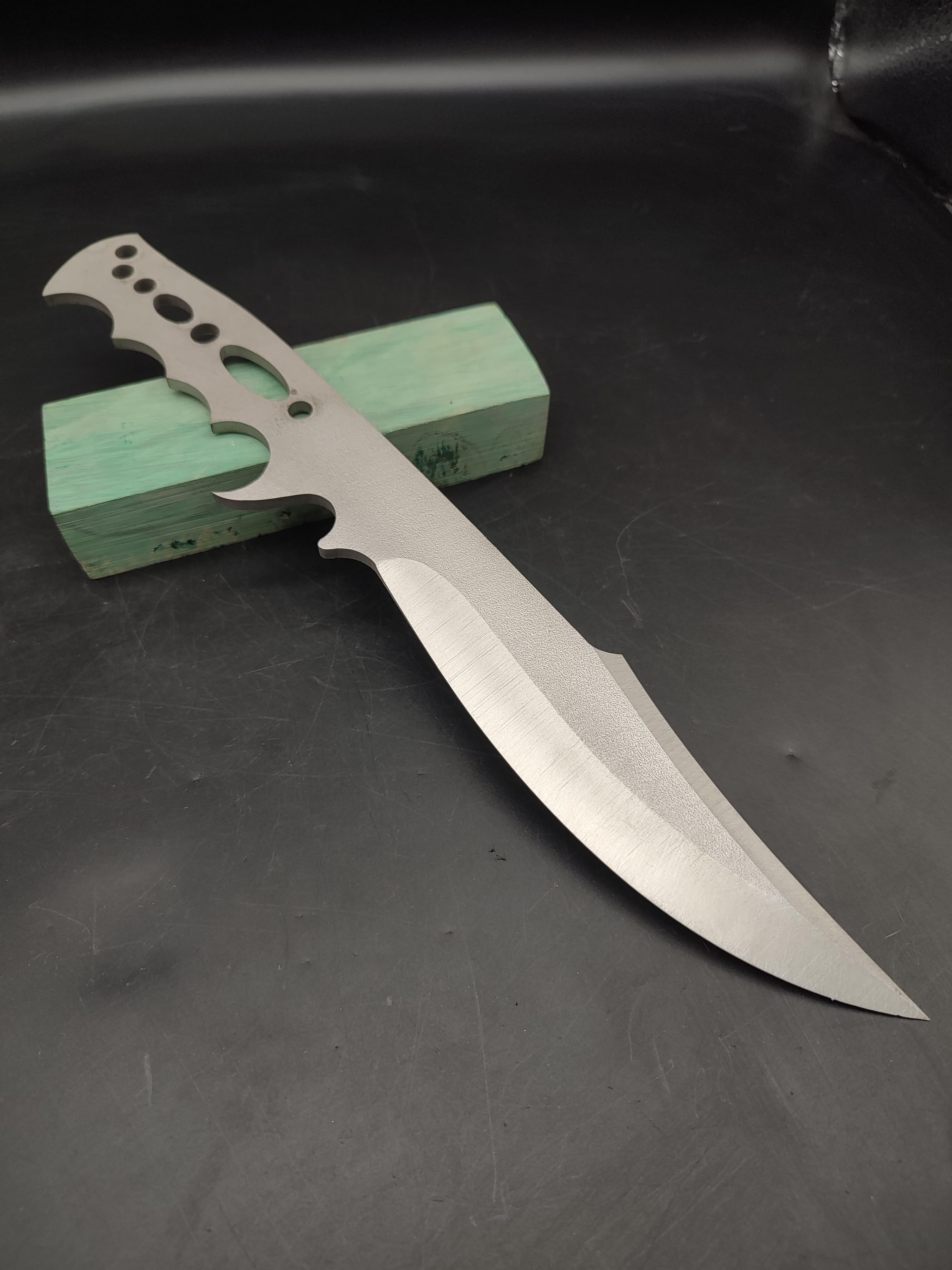 Böhler N690 Sulu Bıçak Profili 64