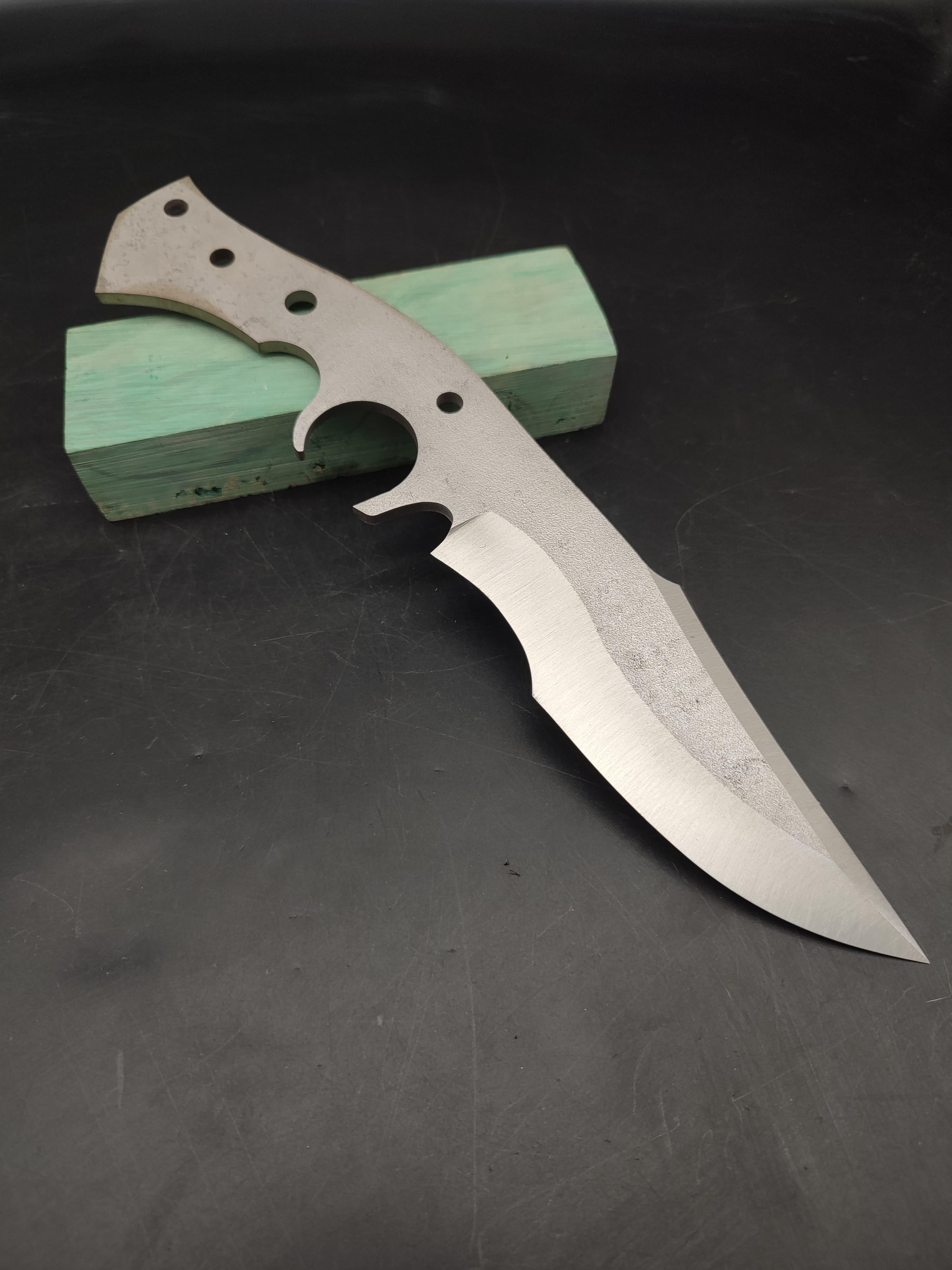 Böhler N690 Sulu Bıçak Profili 65
