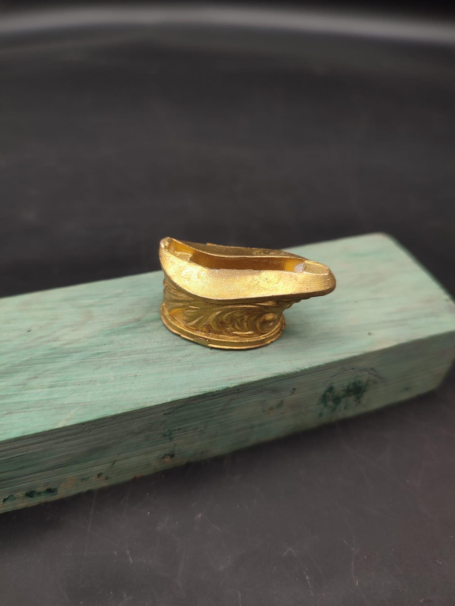 Figürlü Başlık-5