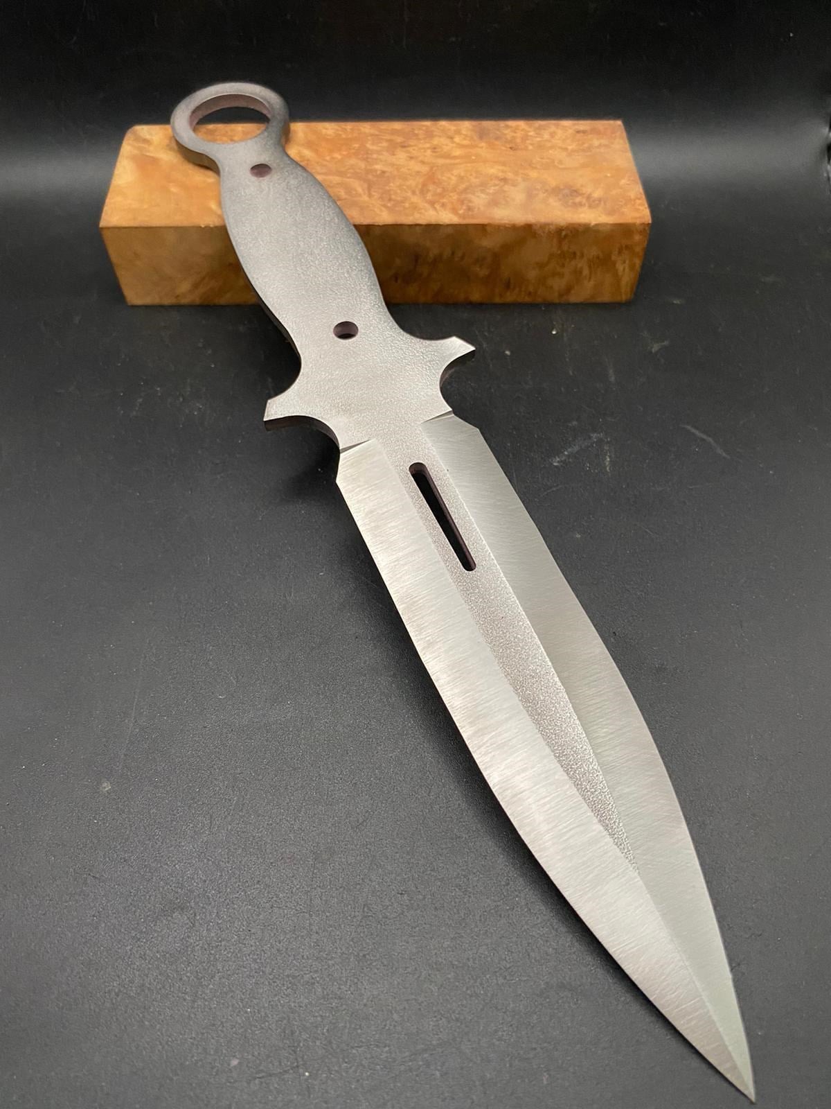 özel -model N690 KAMA