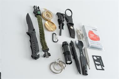 HAYATTA KALMA KİTİ - B702