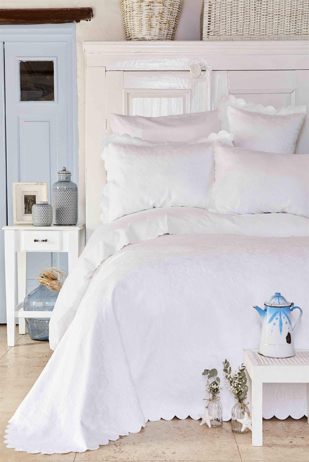 Karaca Home Alice White Çift Kişilik Dantelli Nevresim ve Yatak Örtüsü Seti