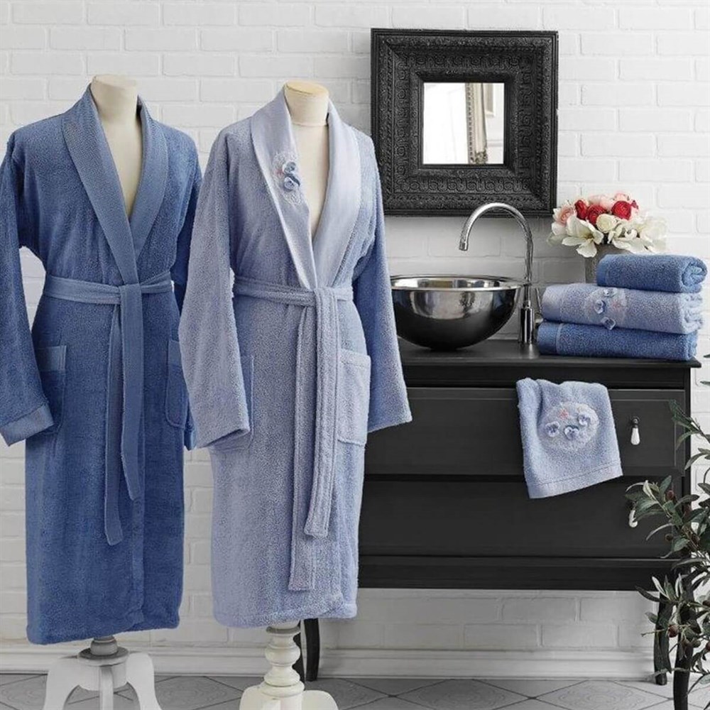 Taç Betty Aile Bornoz Seti 