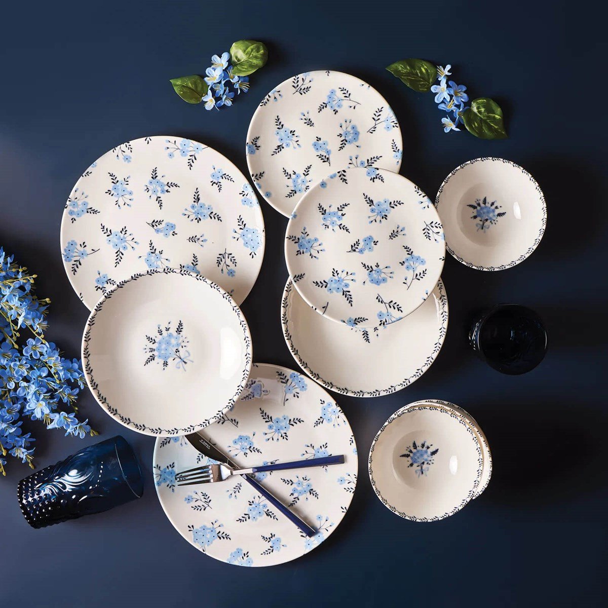 Karaca Lilia 24 Parça 6 Kişilik Yemek TakımıKaraca6 Kişilik Yemek Takımı