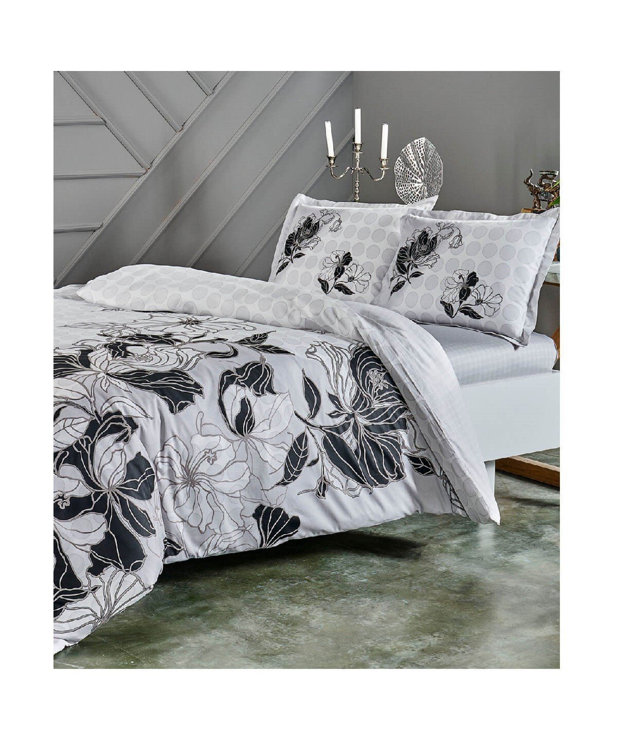 Taç Sharon Saten Çift Kişilik Nevresim TakımıTaçÇift Kişilik Nevresim