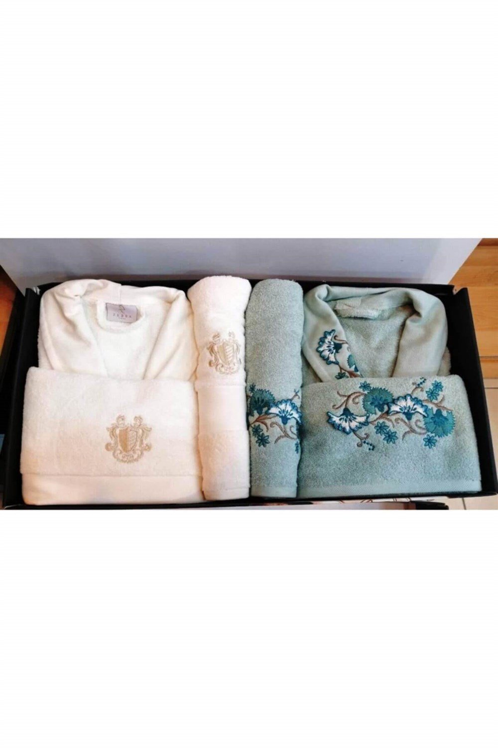 Zebra Casa Krem Mint Leaf 3d Nakışlı 6 Parça Pamuk Bornoz Takımı