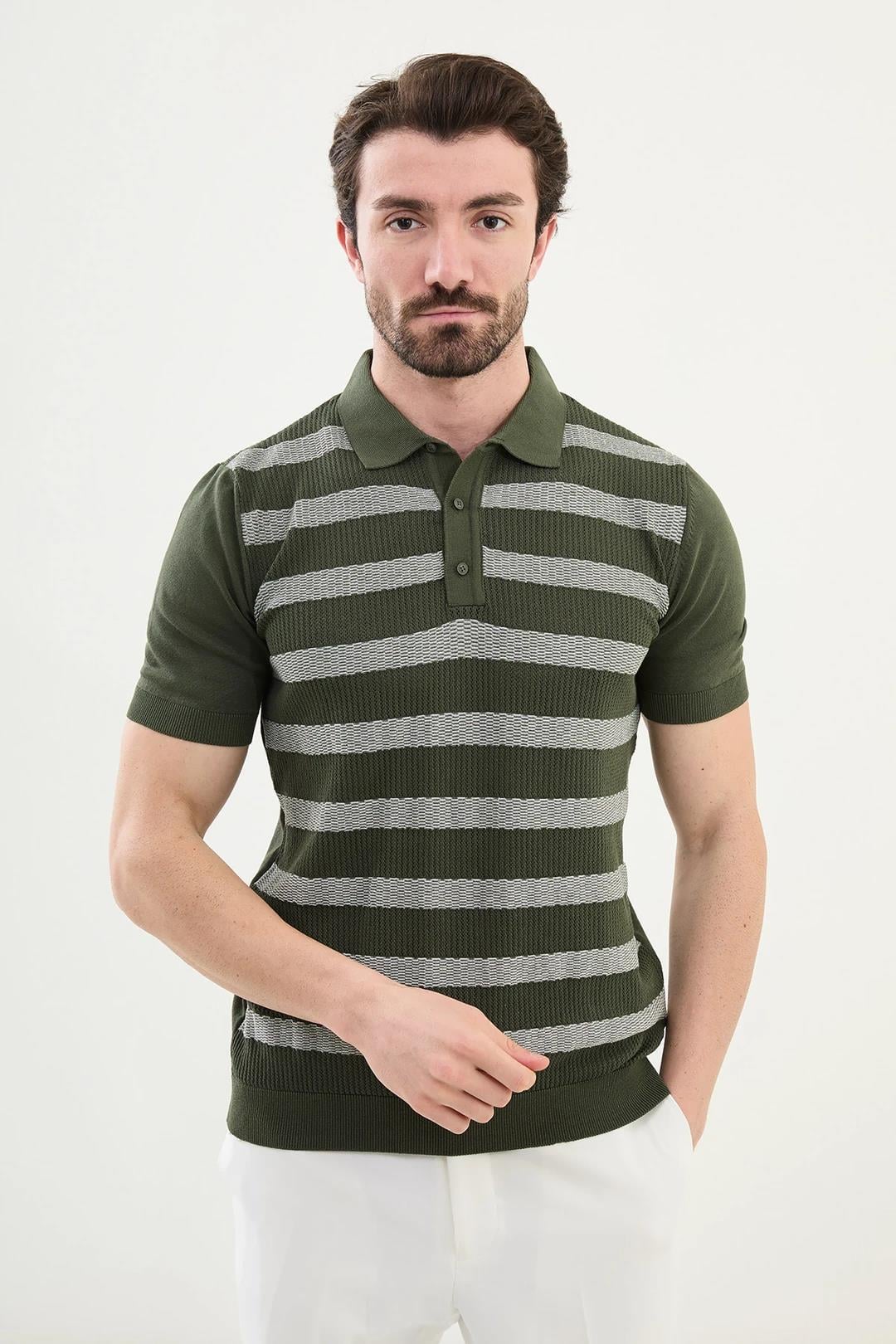 Çizgili Slim Fit Polo Yaka Erkek Triko T-Shirt ürünü ÜST GİYİM kategorisinde sizleri bekliyor.