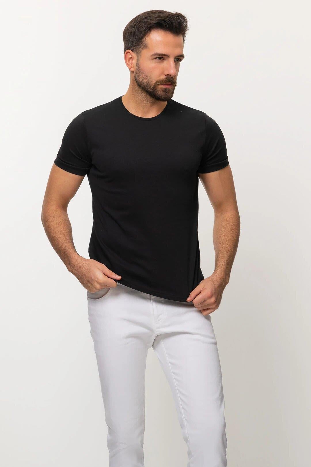 Düz Slim Fit Bisiklet Yaka Basık Erkek T.shirt ürünü ÜST GİYİM kategorisinde sizleri bekliyor.