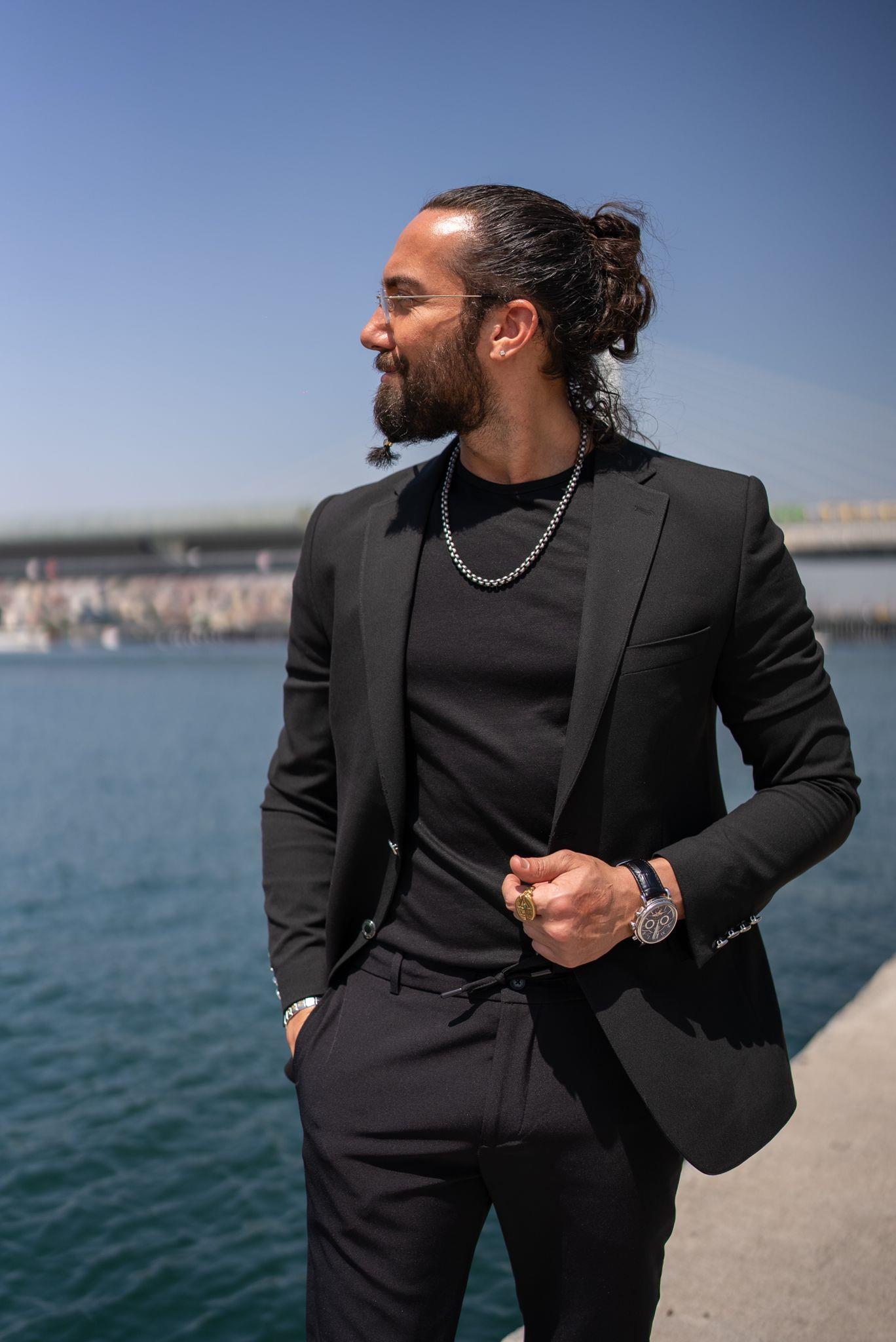 Düz Süper Slim Fit İpli Erkek Pantolon Siyah ürünü ALT GİYİM kategorisinde sizleri bekliyor.