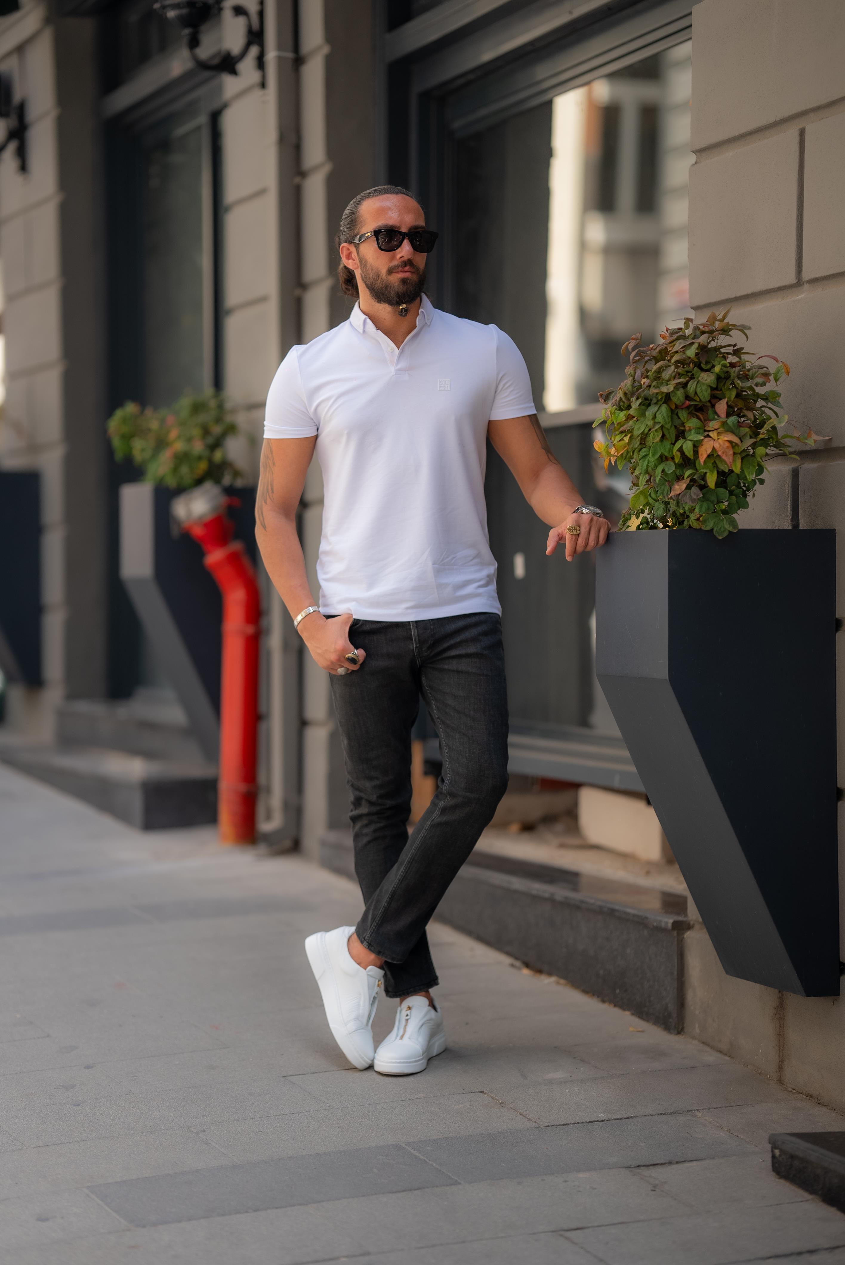 Erkek Slim Fit İtalyan Yaka T-shirt Beyaz ürünü ÜST GİYİM kategorisinde sizleri bekliyor.