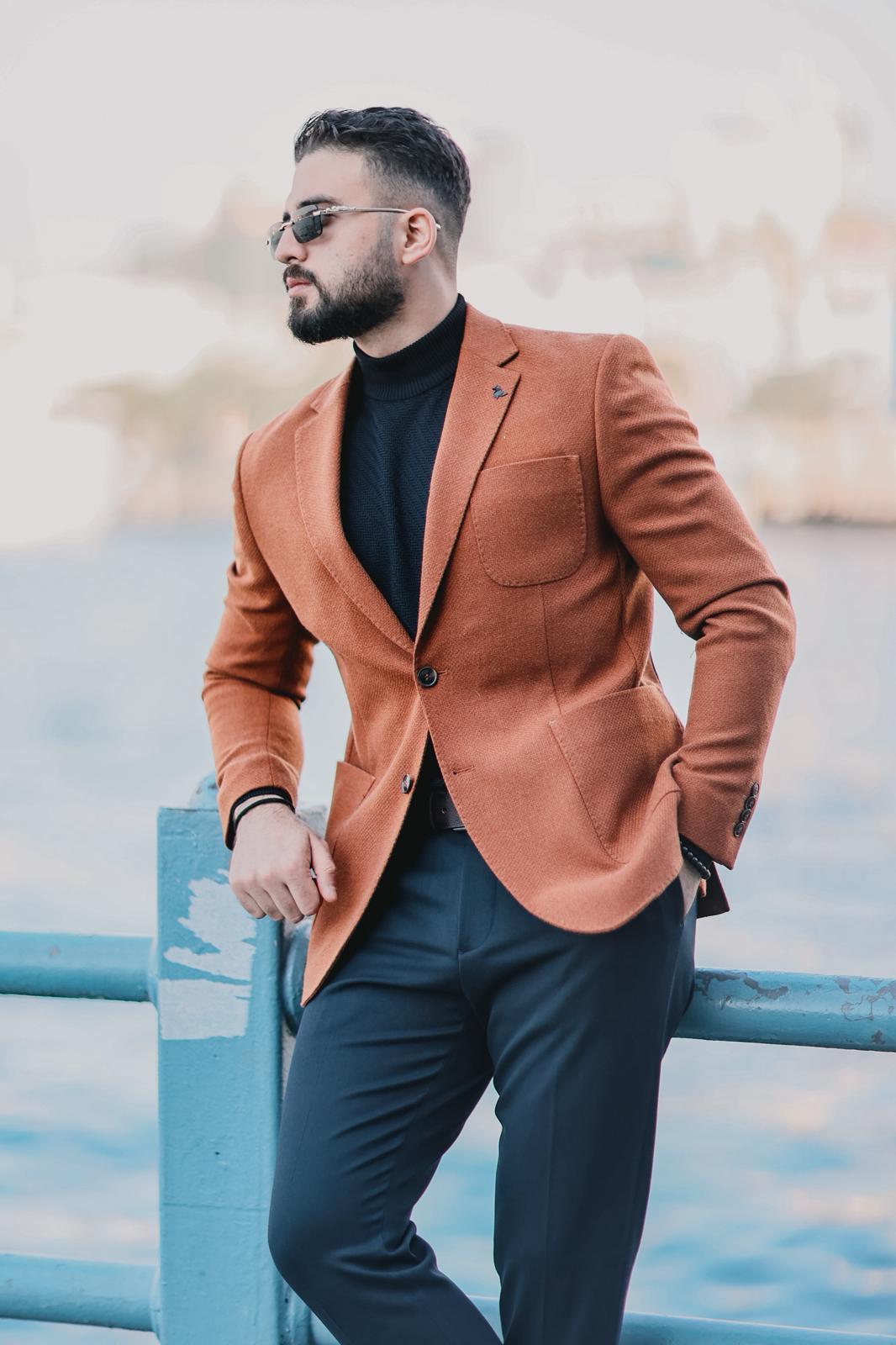 Günlük Erkek Dokulu Kumaşlı Blazer Ceket ürünü DIŞ GİYİM kategorisinde sizleri bekliyor.