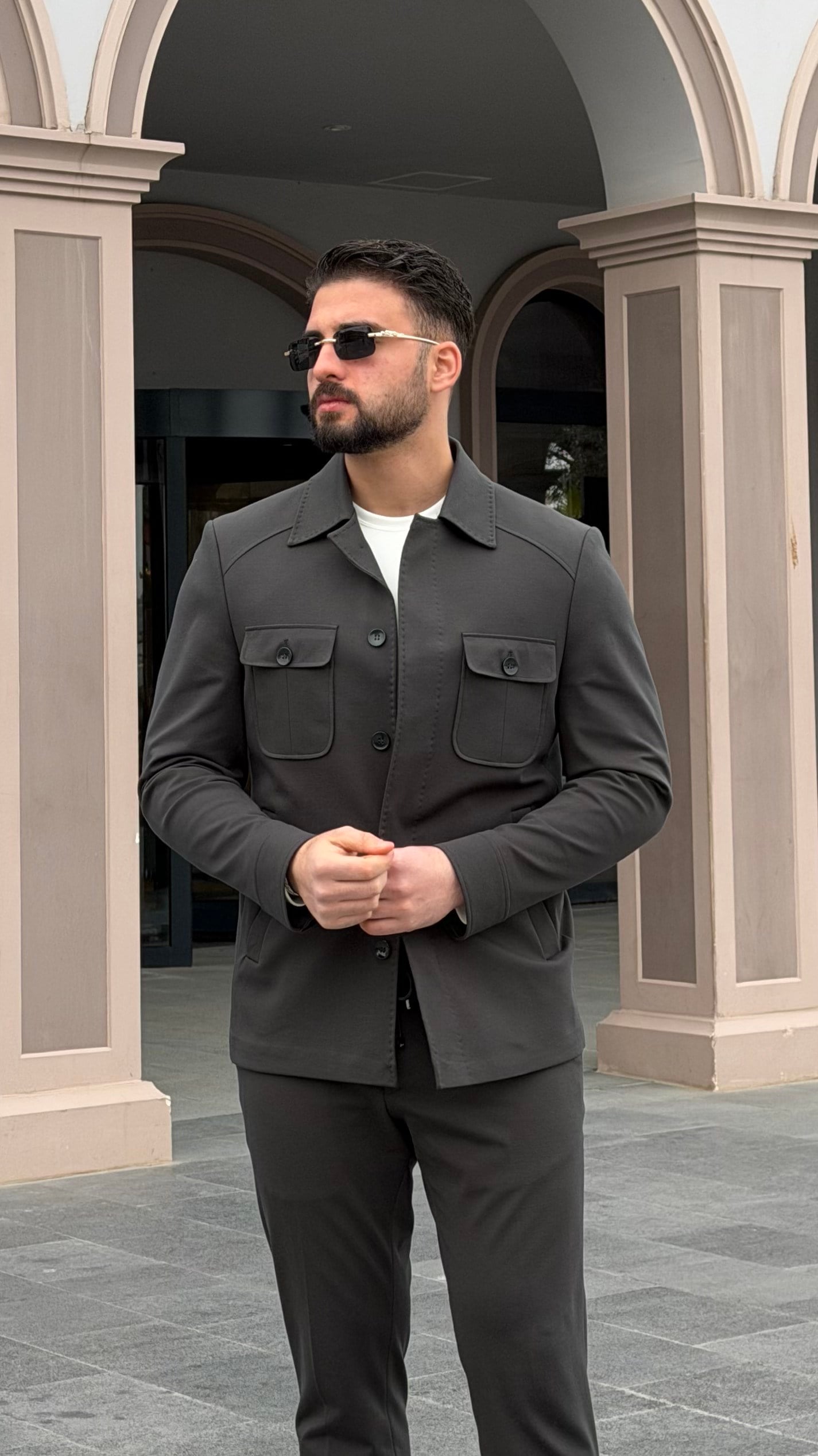 Özel Tasarım Detaylı Ceket ürünü CEKET kategorisinde sizleri bekliyor.