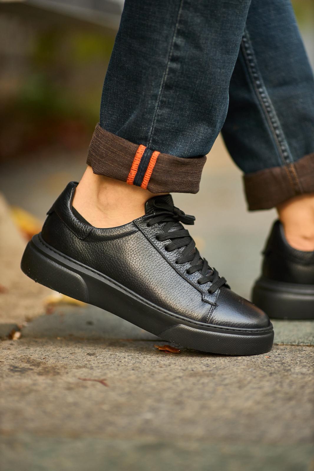 ÖZEL TASARIM HAVUZ TABAN DERİ SNEAKERS AYAKKABI ürünü SNEAKERS kategorisinde sizleri bekliyor.