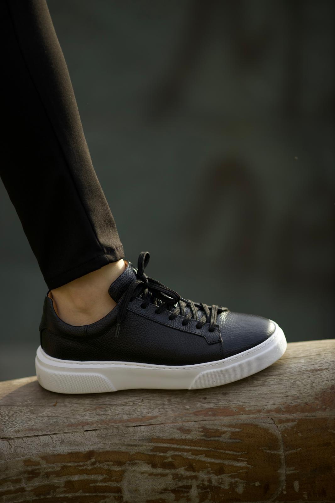 ÖZEL TASARIM HAVUZ TABAN DERİ SNEAKERS AYAKKABI ürünü SNEAKERS kategorisinde sizleri bekliyor.