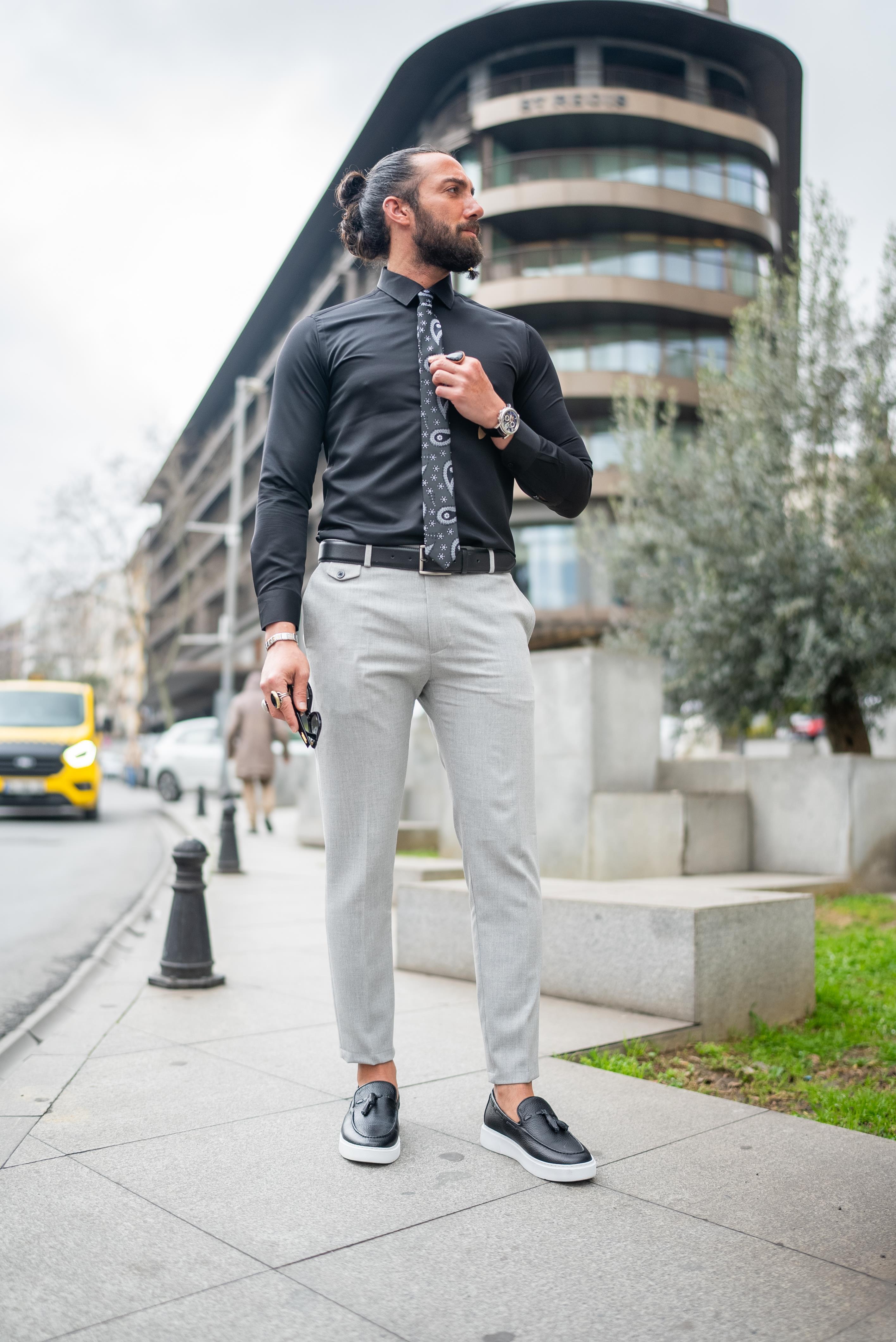 Slim Fit Likralı Kumaş Pantolon Gri ürünü ALT GİYİM kategorisinde sizleri bekliyor.