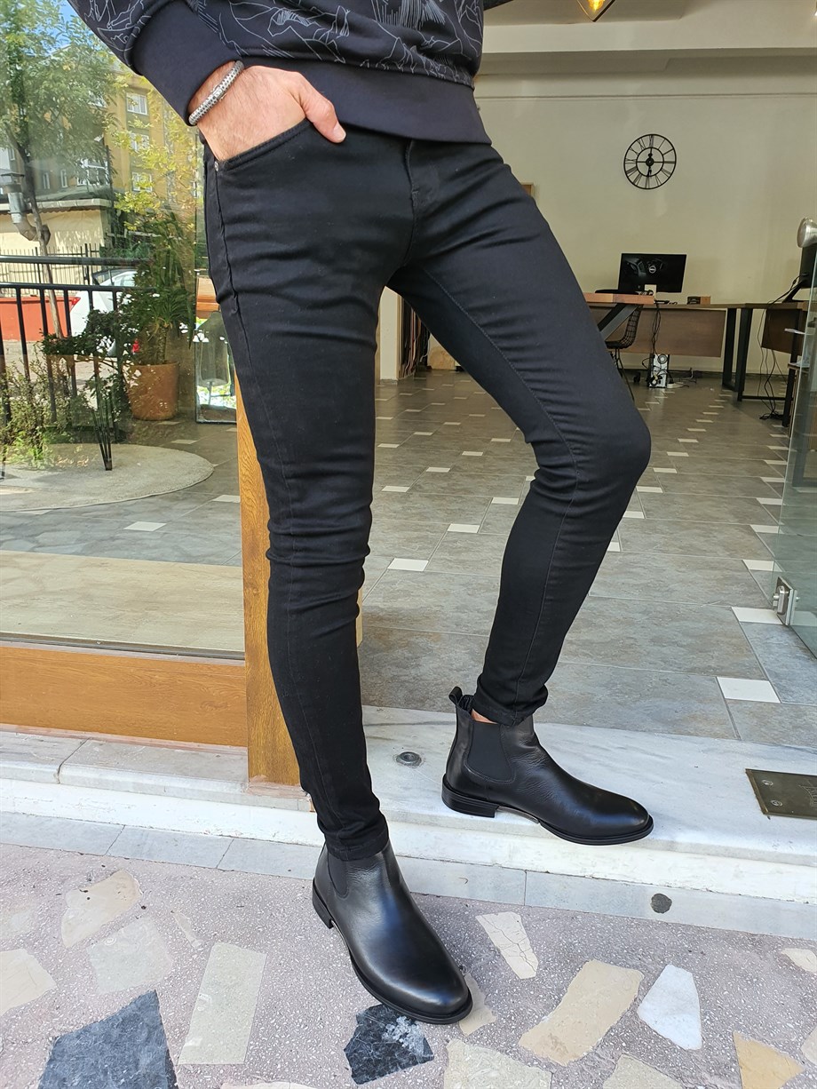 Dar Kesim Kot Pantolon ürünü ALT GİYİM kategorisinde sizleri bekliyor.