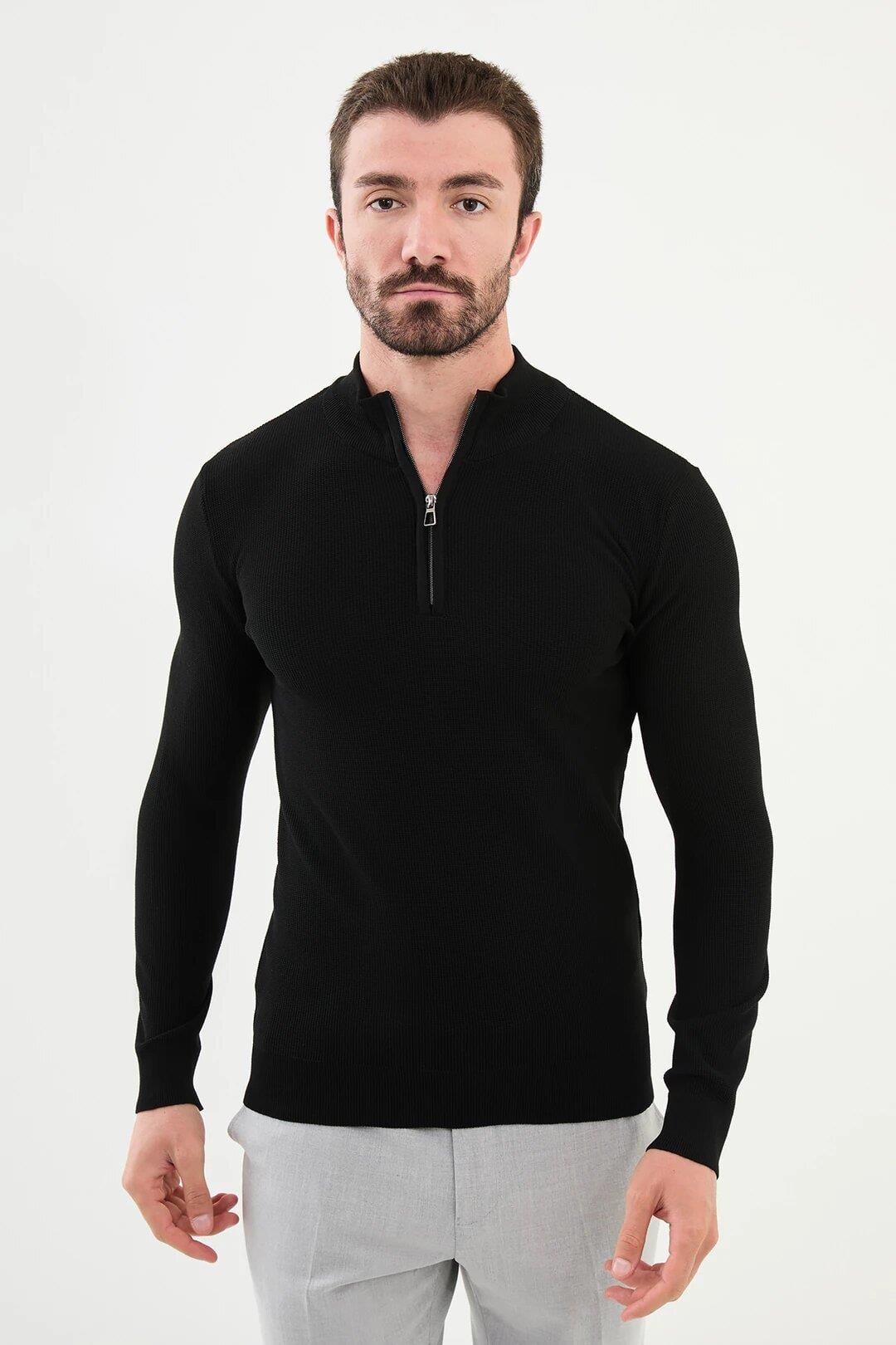 Dokulu Slim Fit Fermuarlı Yarım Balıkçı Yaka Erkek Triko Kazak ürünü ÜST GİYİM kategorisinde sizleri bekliyor.