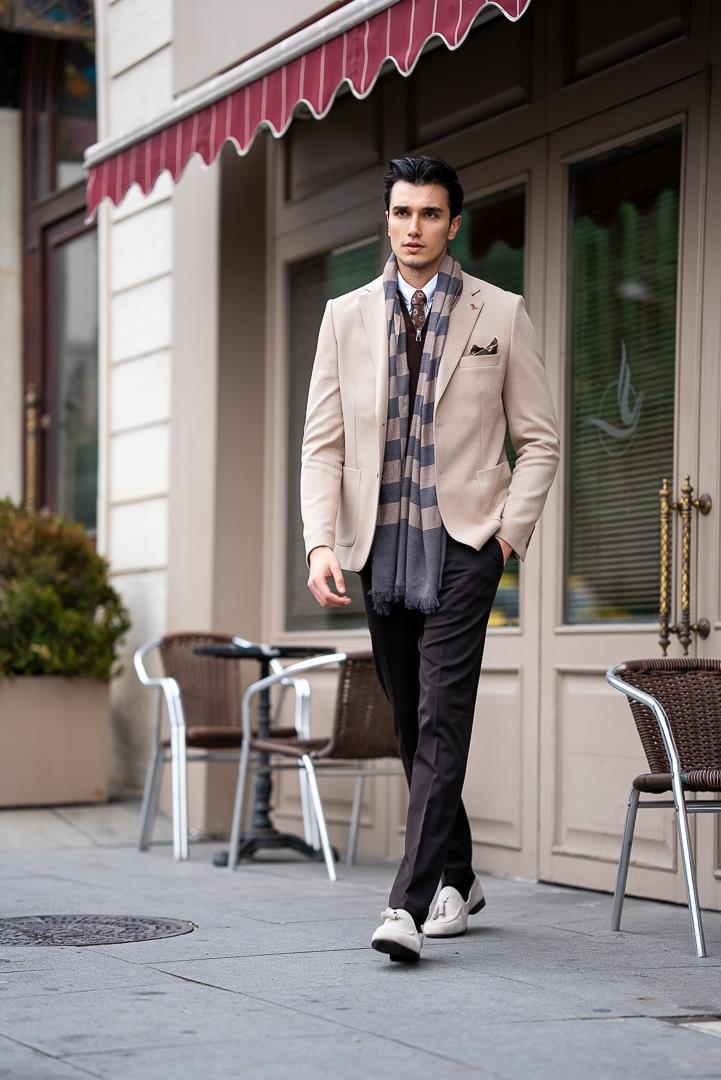 Men's Slim Fit Mono Collar Jacket ürünü OUTERWEAR kategorisinde sizleri bekliyor.