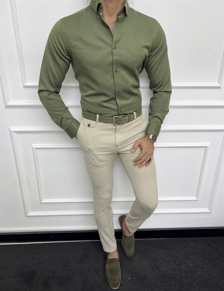 British Collar Slim Fit Shirt ürünü TOP CLOTHING kategorisinde sizleri bekliyor.