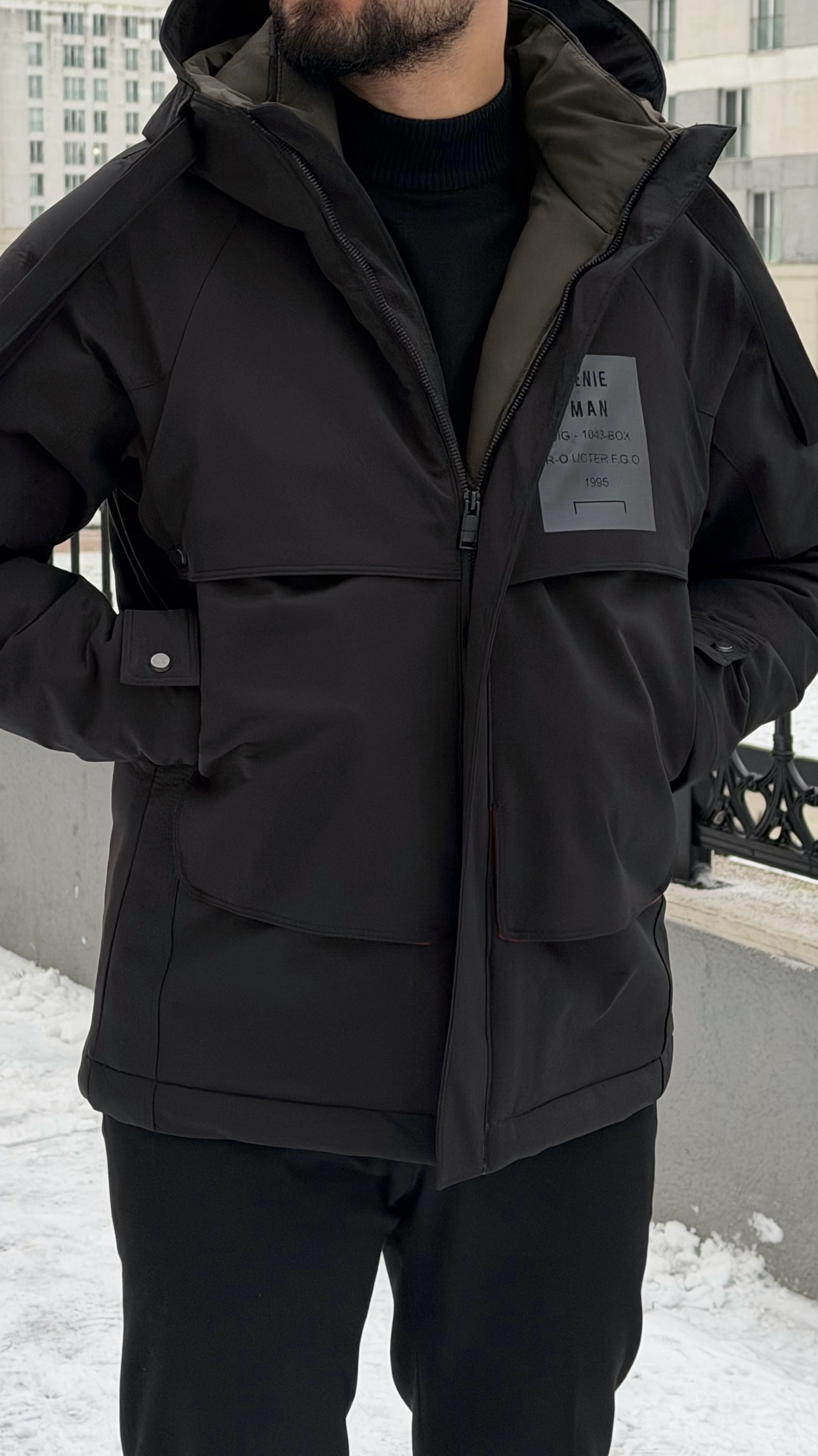 Kapşonlu Mont - Soğuk Havalara Karşı Güçlü Koruma ürünü MONT kategorisinde sizleri bekliyor.