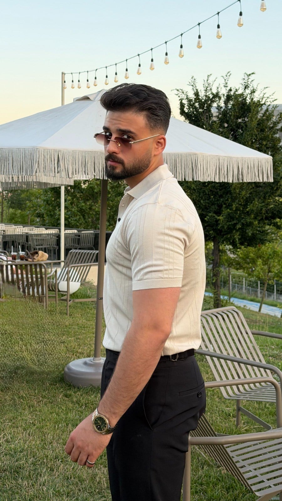 KENDİNDEN DESENLİ POLO YAKA TRİKO ürünü ÜST GİYİM kategorisinde sizleri bekliyor.