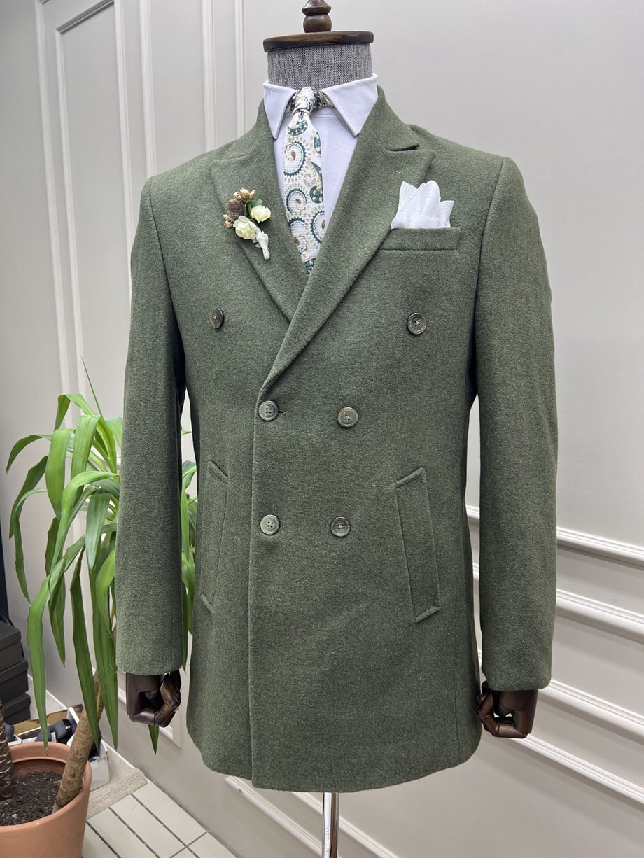 Dovetail Collar Coat ürünü OUTERWEAR kategorisinde sizleri bekliyor.