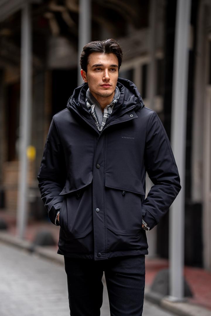 coat ürünü OUTERWEAR kategorisinde sizleri bekliyor.
