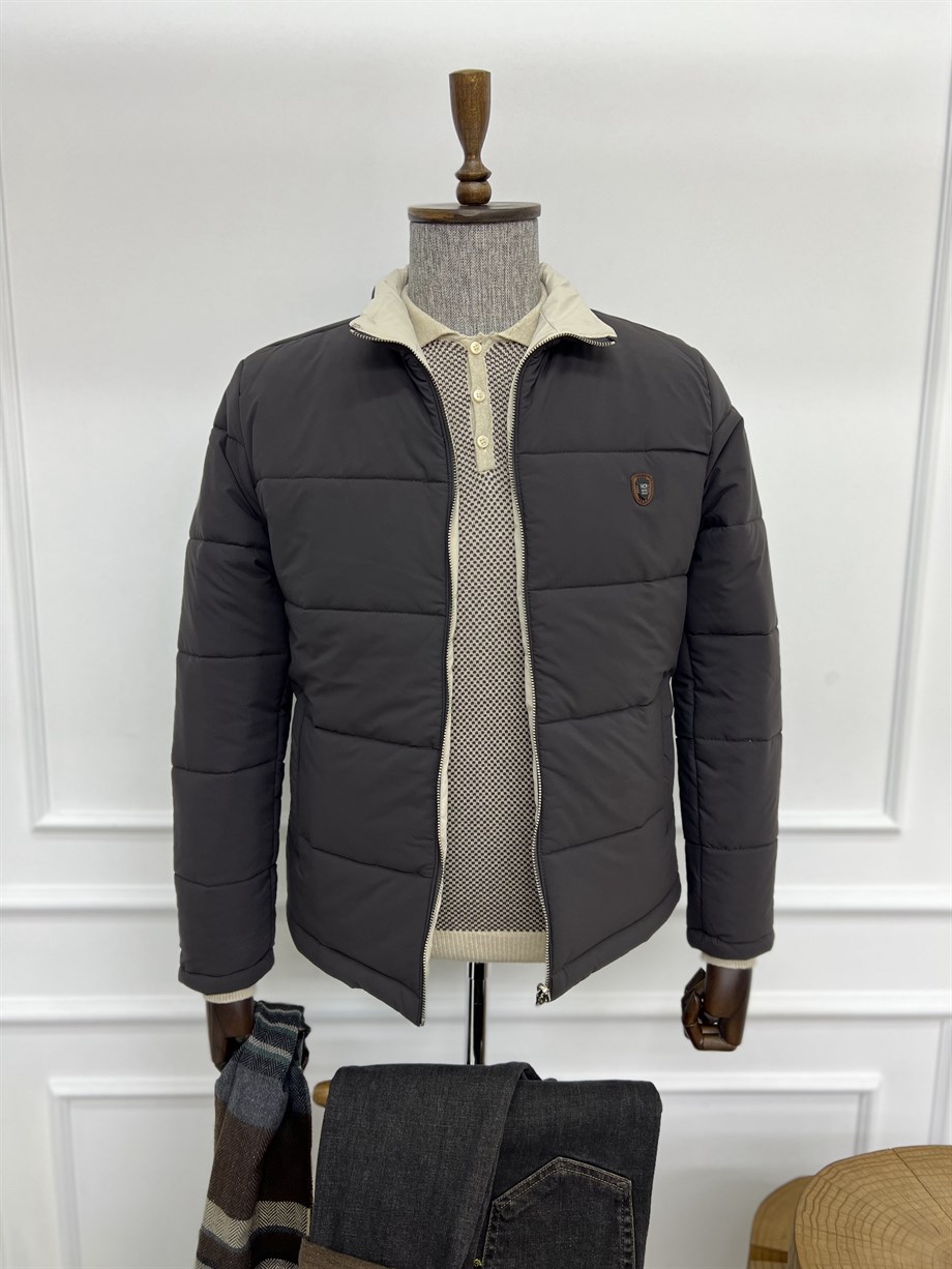Special Design Filled Double-Sided Coat ürünü OUTERWEAR kategorisinde sizleri bekliyor.