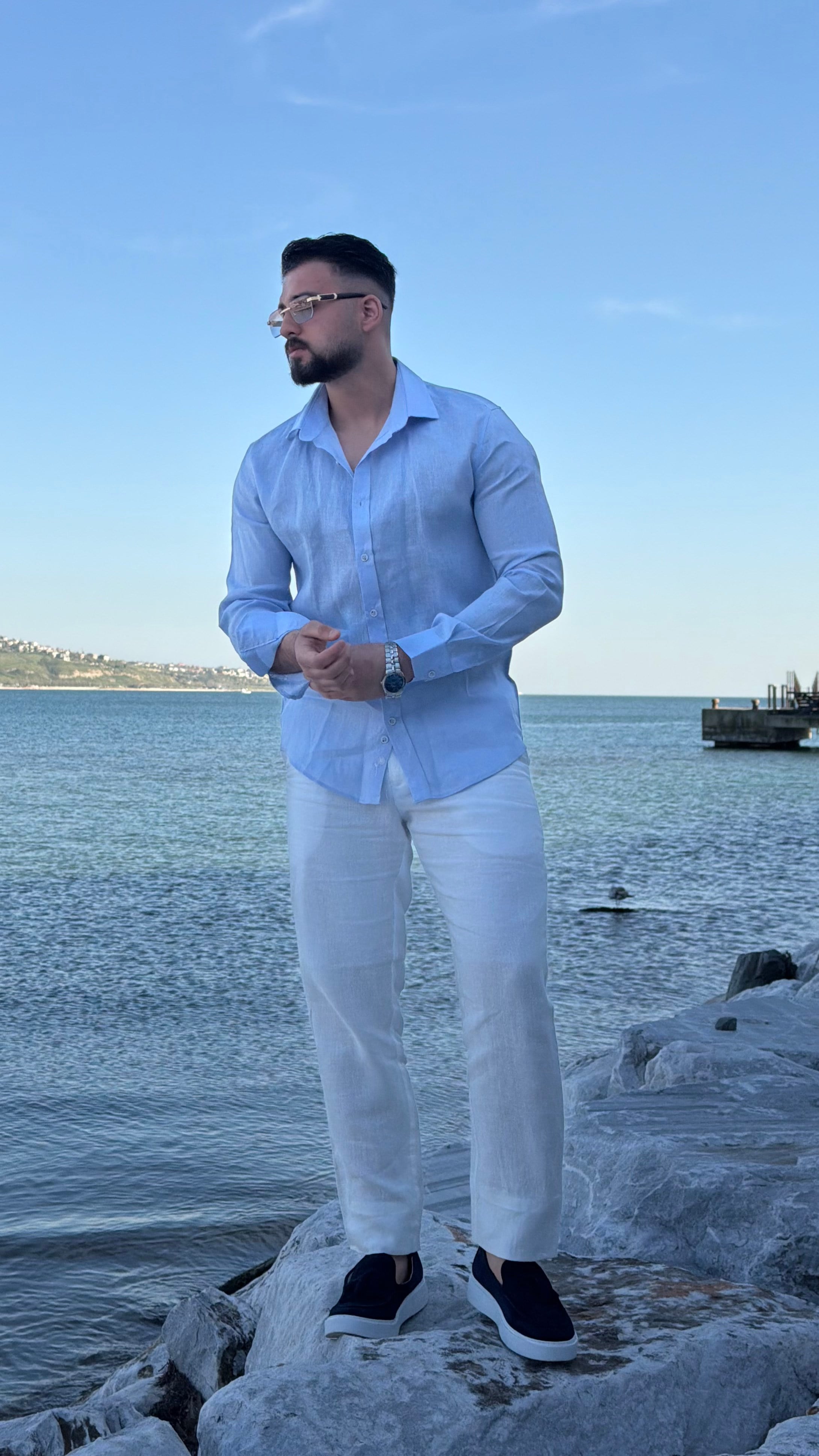 Özel Tasarım Keten Gömlek ürünü GÖMLEK kategorisinde sizleri bekliyor.