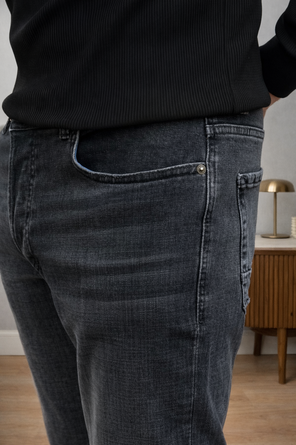 Özel tasarım Kot Pantalon ürünü PANTS kategorisinde sizleri bekliyor.