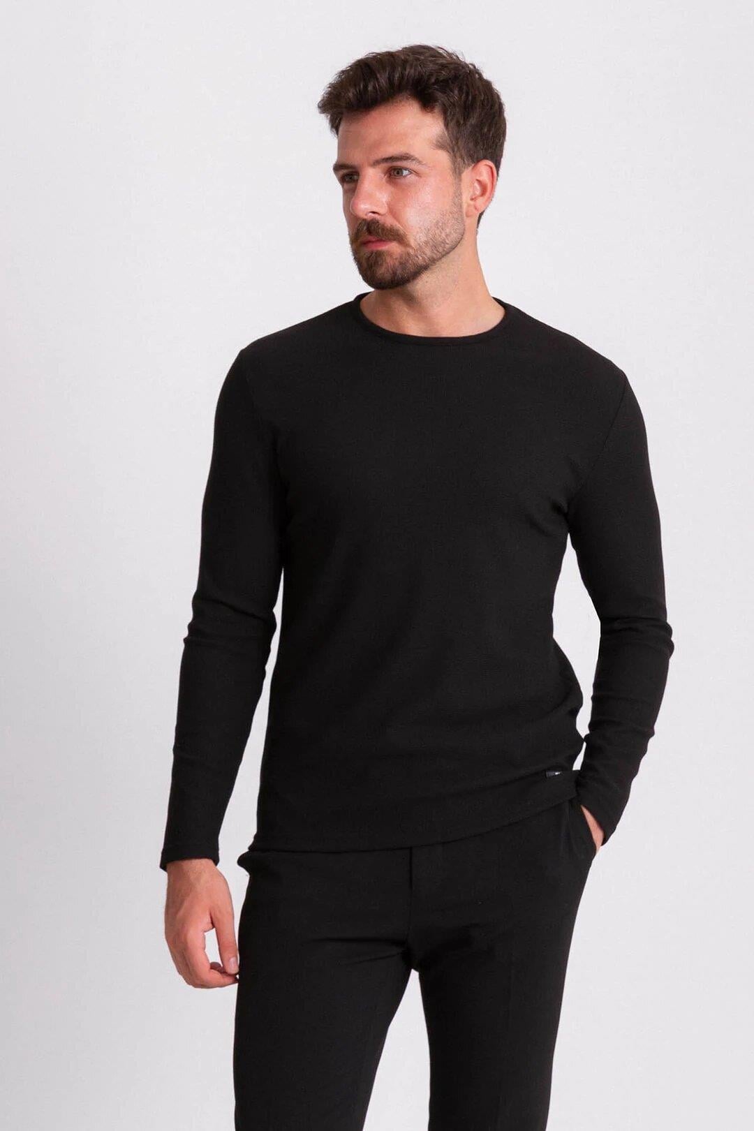 Özel Tasarım Slim Fit Bisiklet Yaka Kendinden Desenli Triko ürünü ÜST GİYİM kategorisinde sizleri bekliyor.