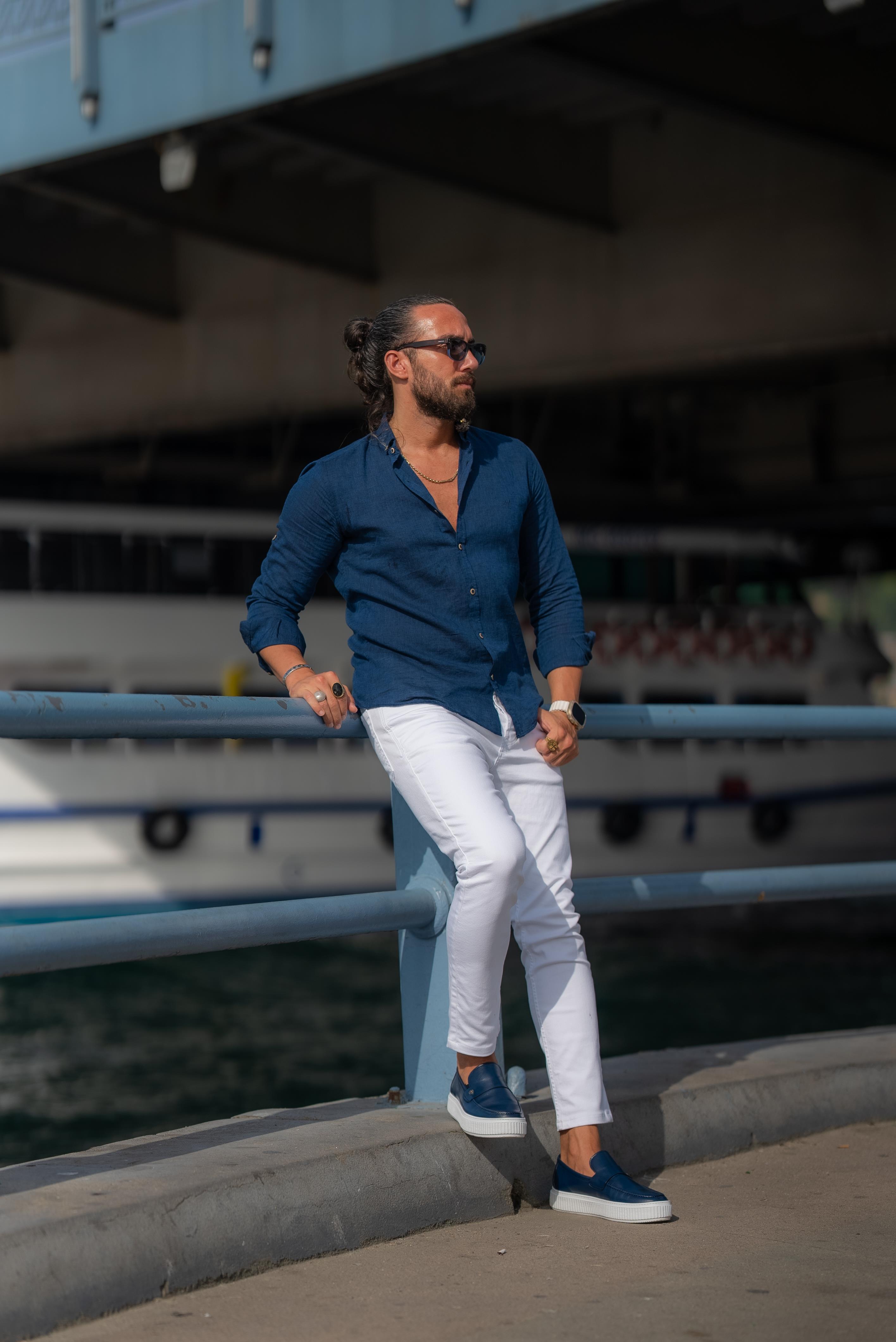 Özel Tasarım Slim Fit Keten Gömlek Buz Mavisi ürünü ÜST GİYİM kategorisinde sizleri bekliyor.