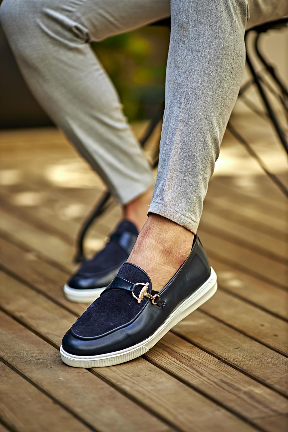 Special Design Buckle Detailed Suede Leather Loafer Shoes ürünü NEW SEASON kategorisinde sizleri bekliyor.