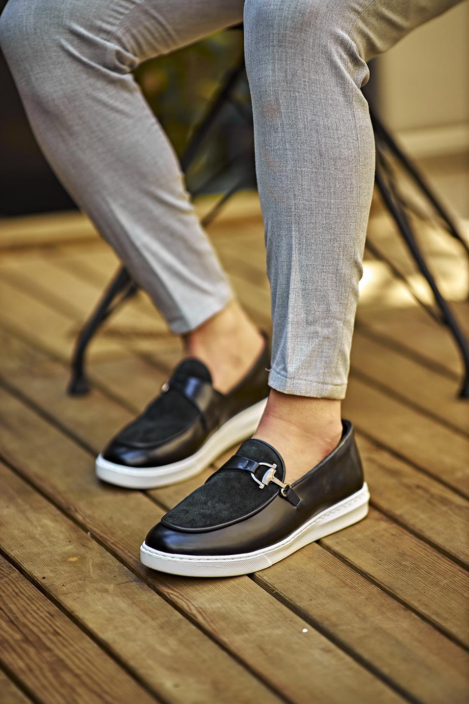 Special Design Buckle Detailed Suede Leather Loafer Shoes ürünü NEW SEASON kategorisinde sizleri bekliyor.