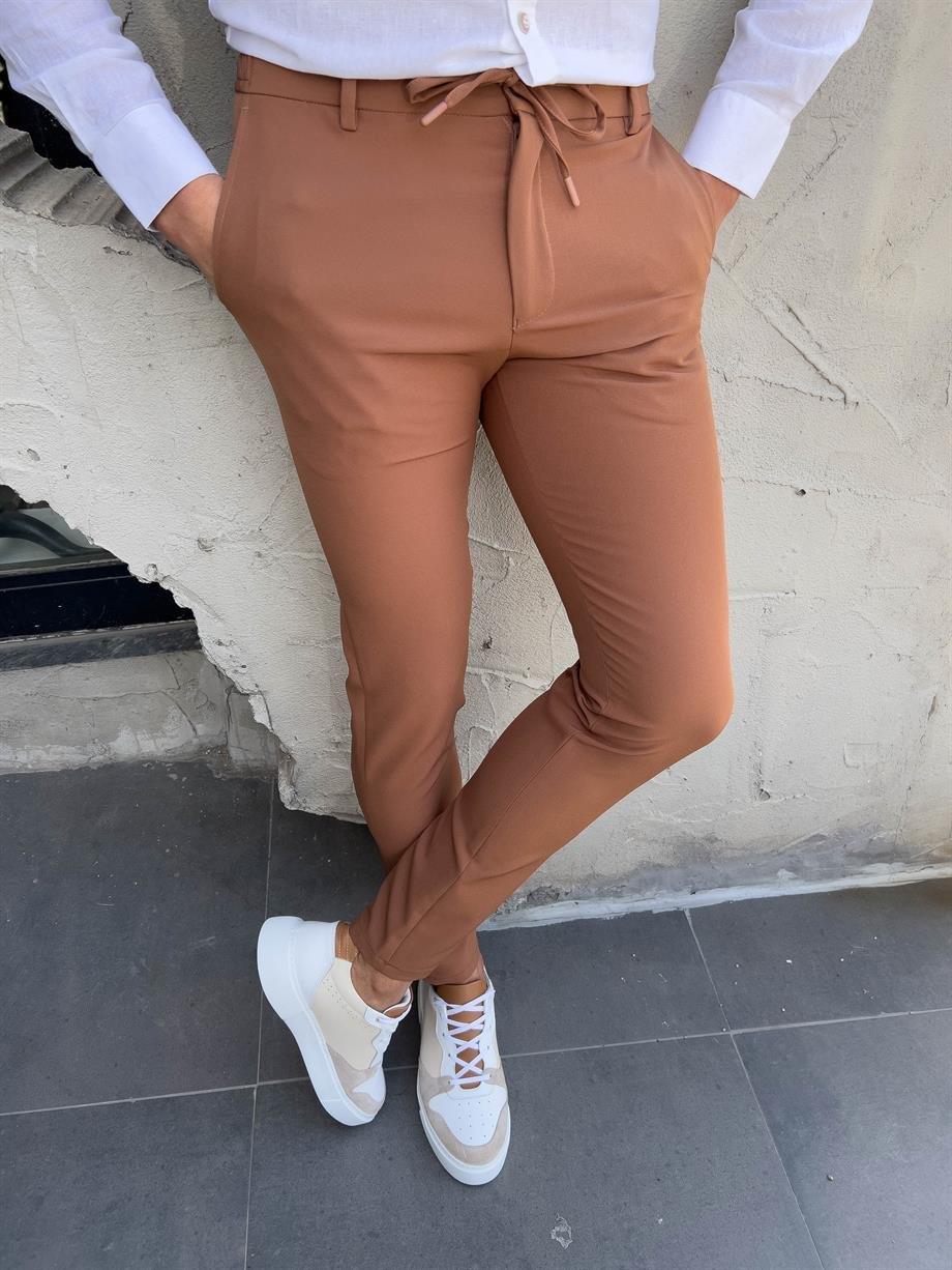 Slim Waist Rope Detail Jogger Pants ürünü JEANS CLOTHING kategorisinde sizleri bekliyor.