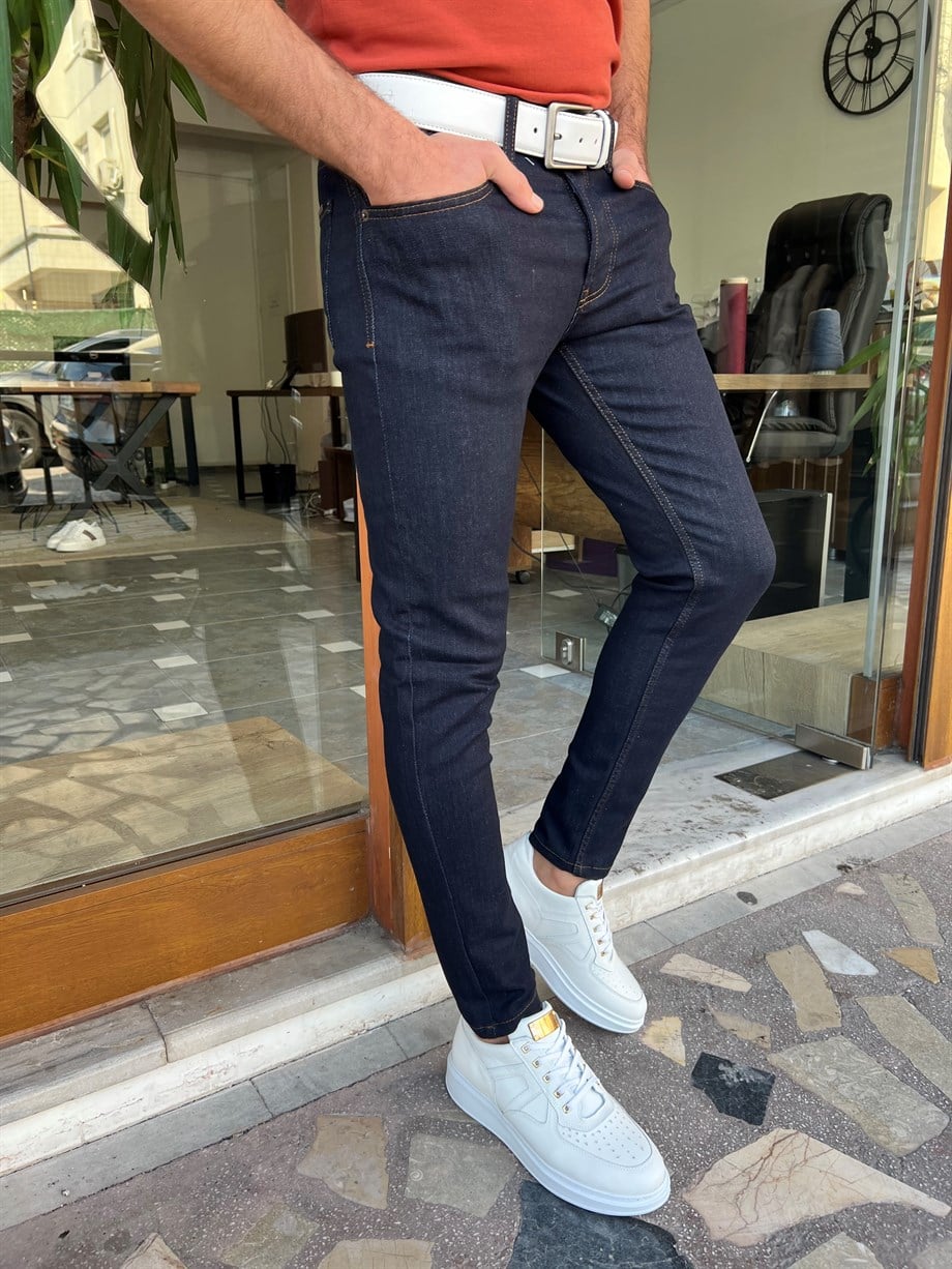 Slim Fit Dikişli Kot Pantolon ürünü PANTS kategorisinde sizleri bekliyor.