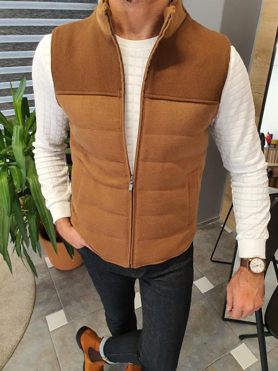 Slim Fit Kaşe Yelek ürünü OUTERWEAR kategorisinde sizleri bekliyor.