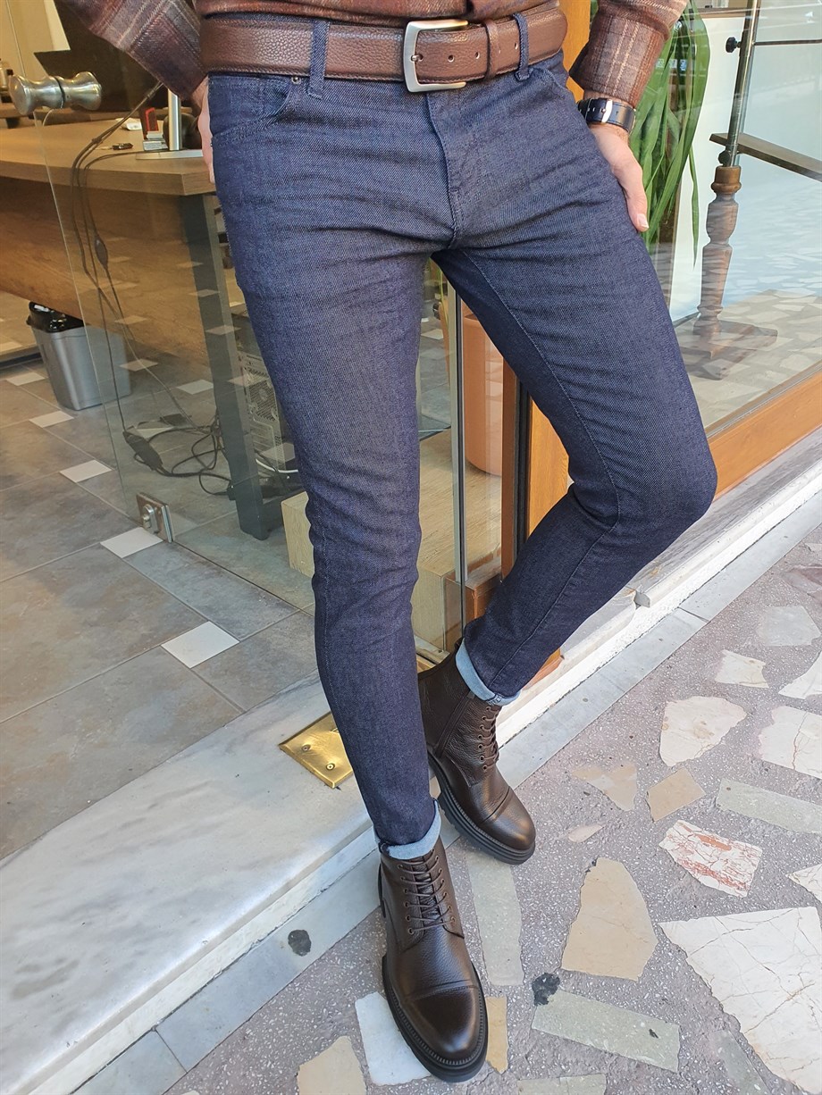 Slim Fit Lycra Jeans ürünü JEANS CLOTHING kategorisinde sizleri bekliyor.