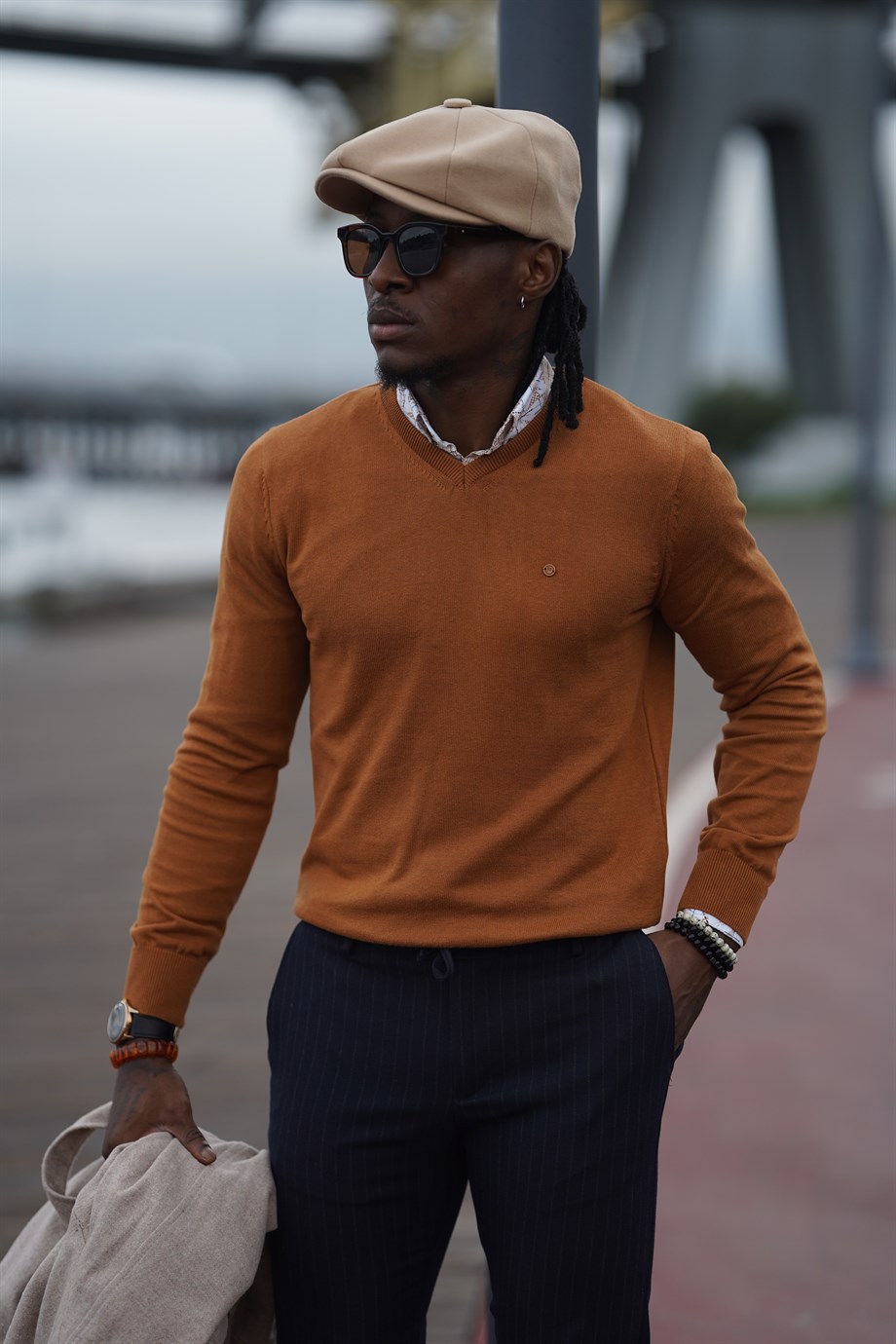 Slim Fit V Yaka Triko ürünü ÜST GİYİM kategorisinde sizleri bekliyor.