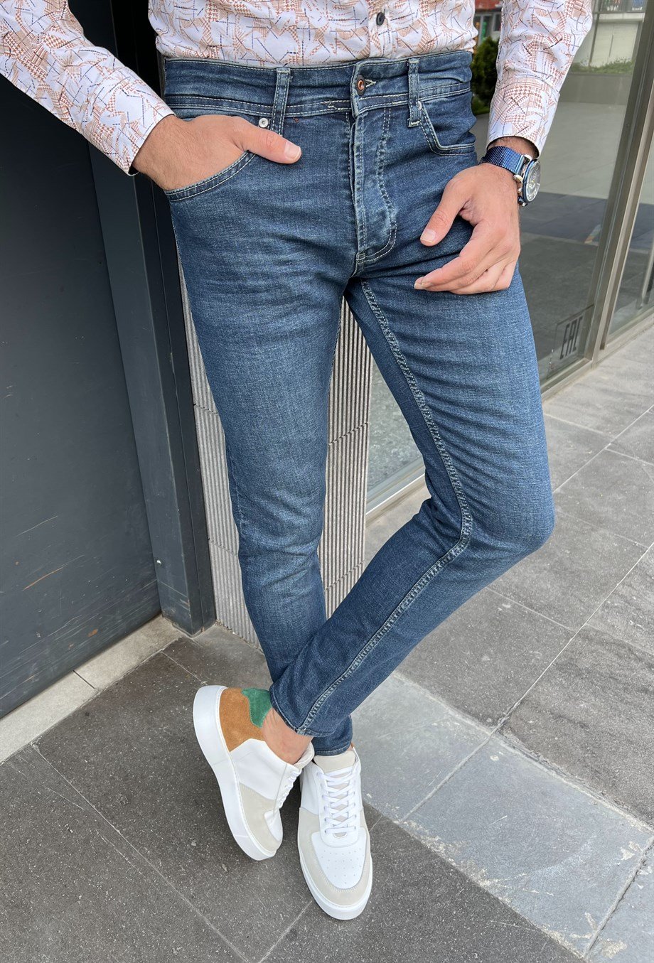 Slim Fit Yan Cepli Likralı Pantolon ürünü JEANS CLOTHING kategorisinde sizleri bekliyor.