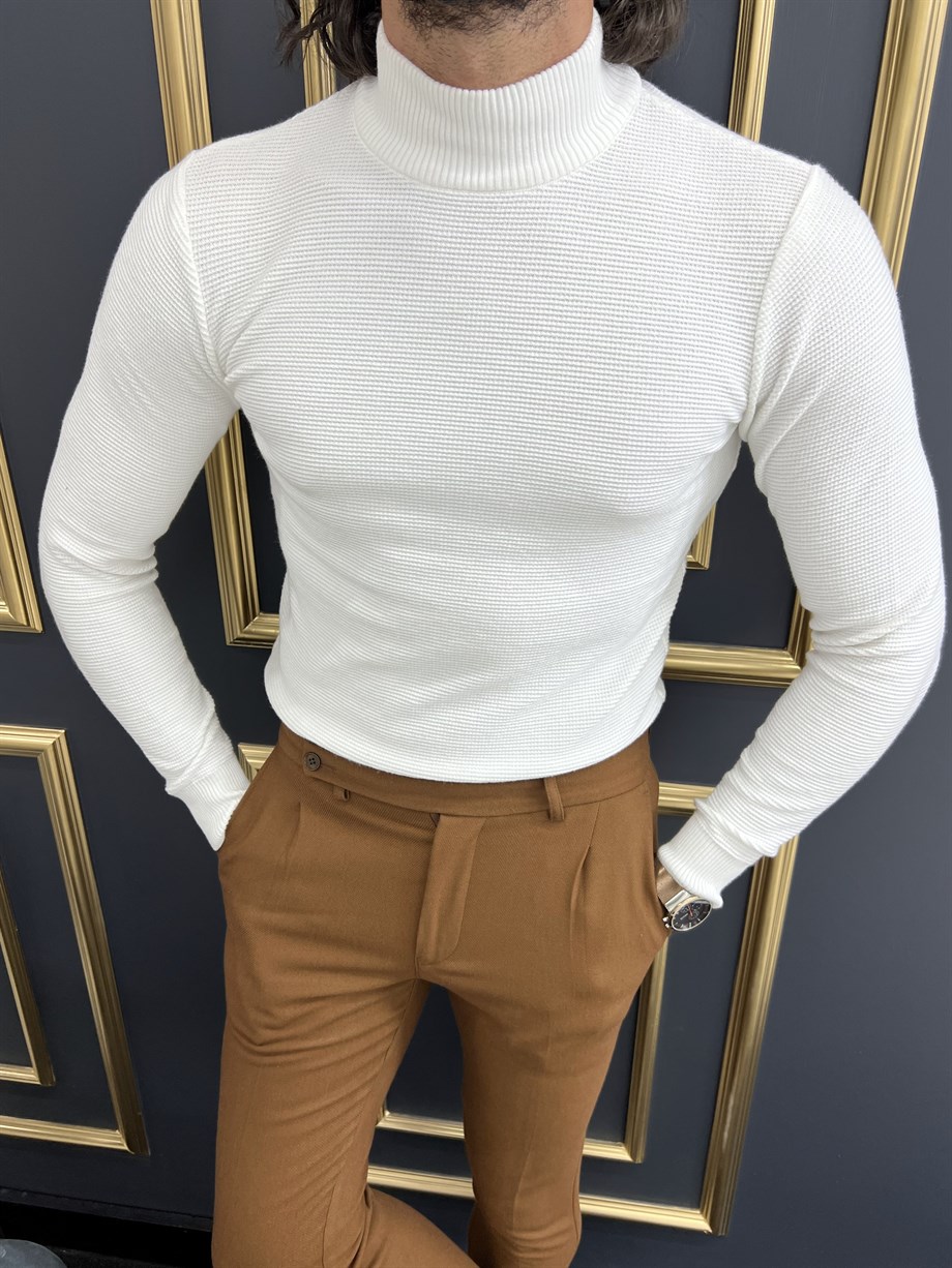 Slim Fit Half Turtleneck Sweater ürünü TOP CLOTHING kategorisinde sizleri bekliyor.