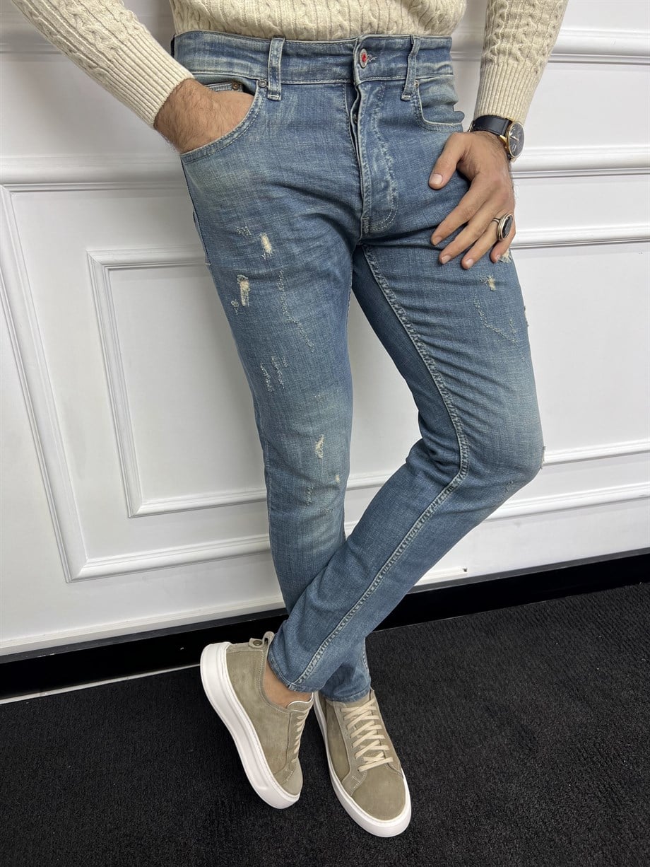 Grinding Detail Slim Fit Jeans ürünü JEANS CLOTHING kategorisinde sizleri bekliyor.