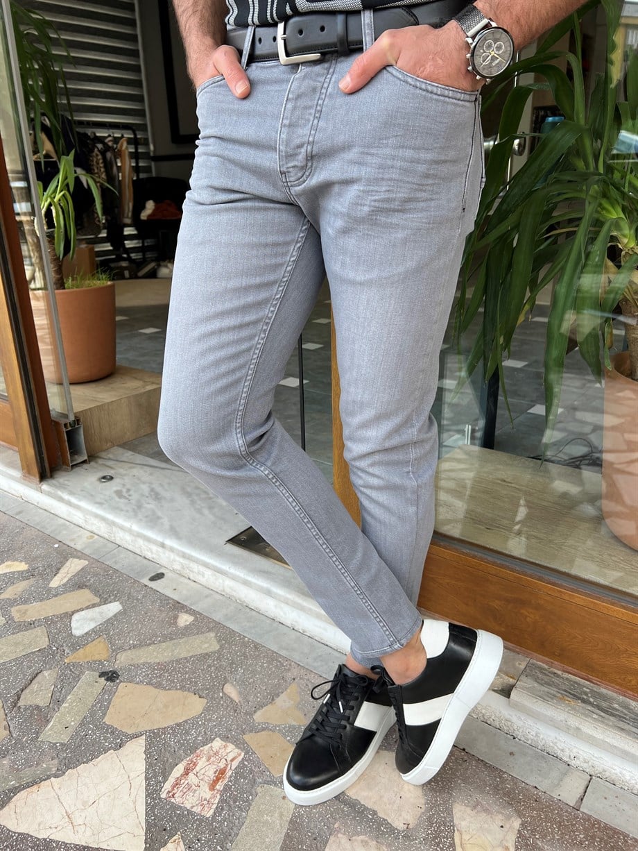 Grinding Slim Fit Jeans ürünü JEANS CLOTHING kategorisinde sizleri bekliyor.